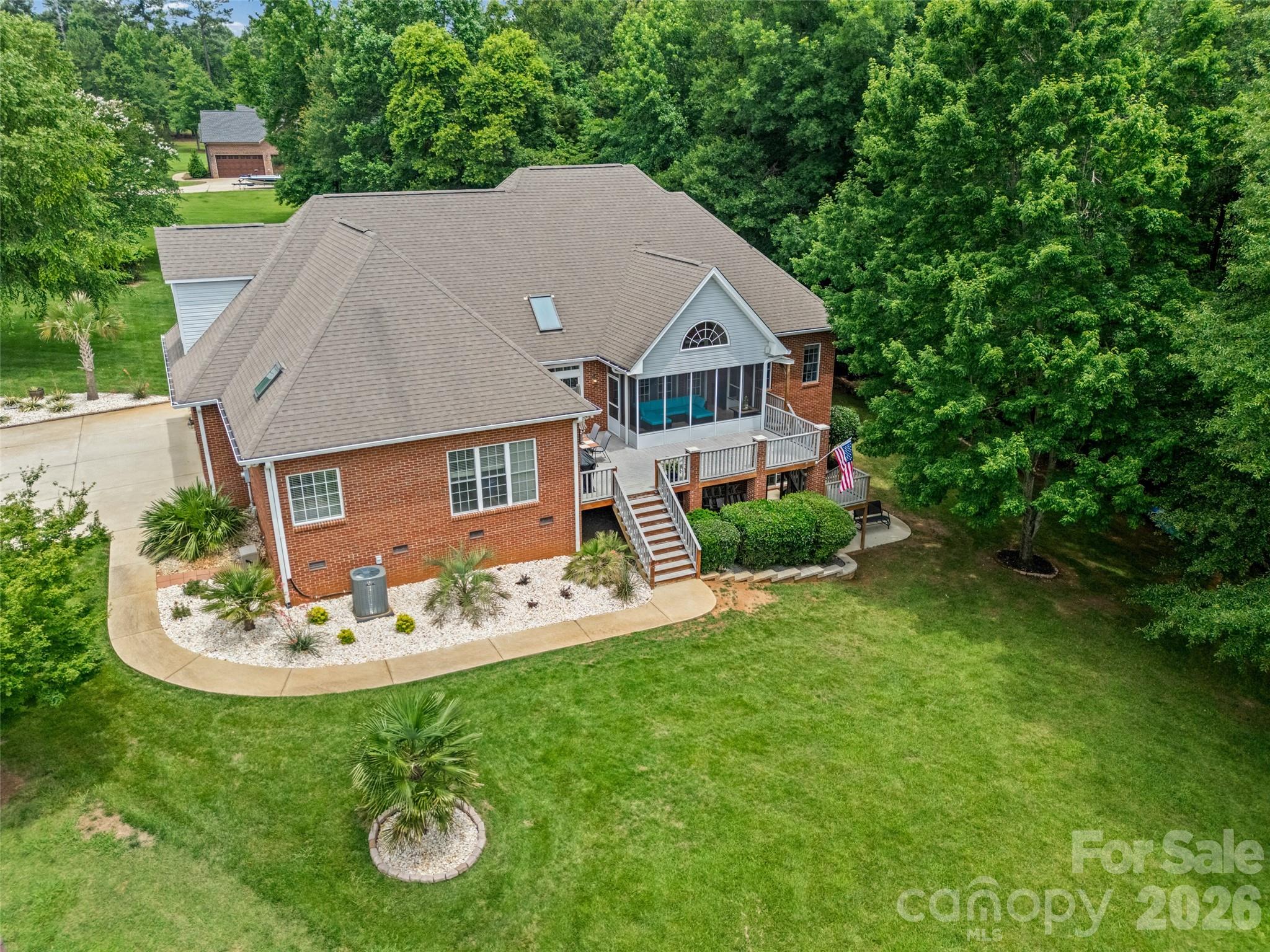 1850 Poinciana Drive — York