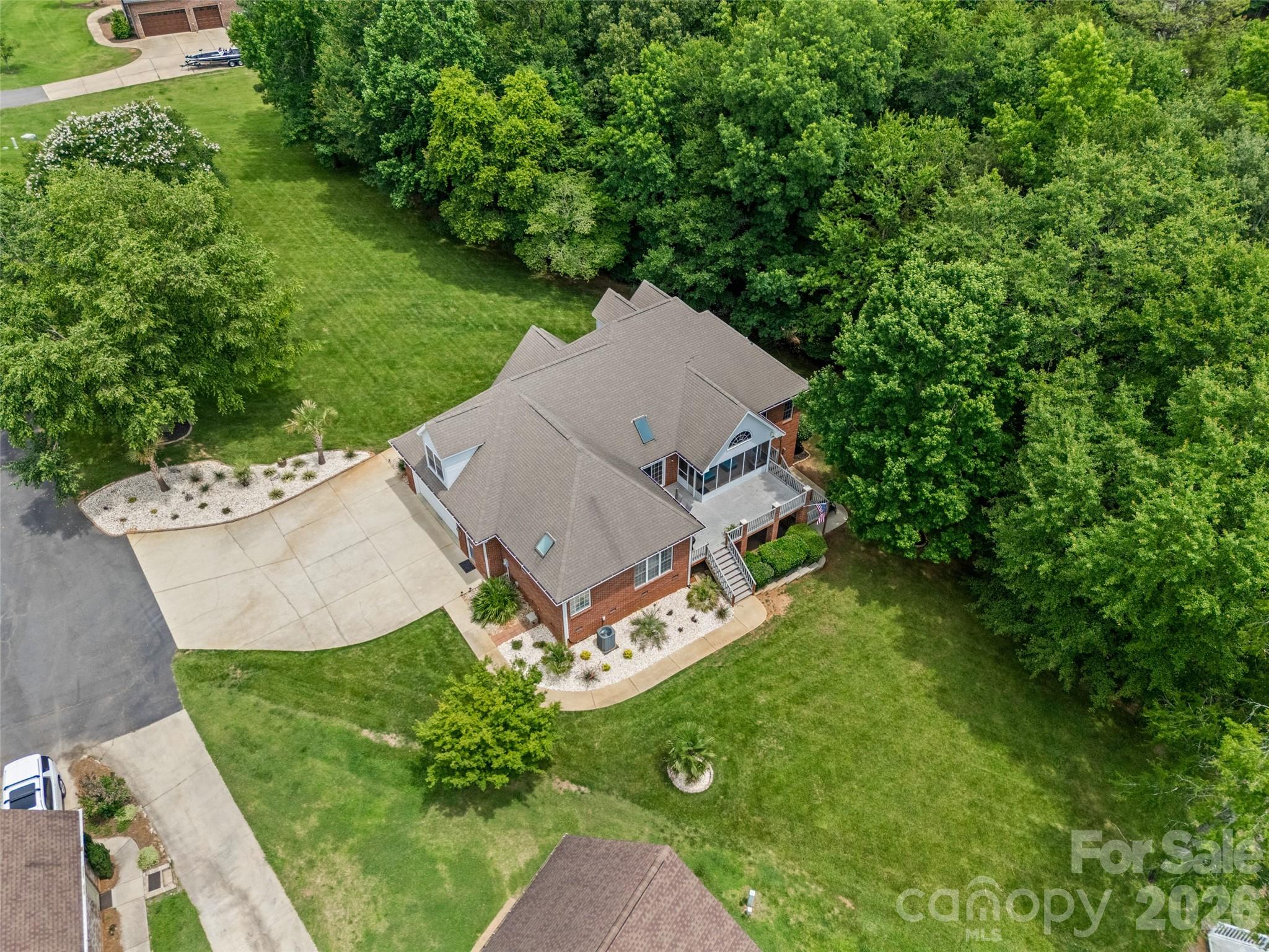 1850 Poinciana Drive — York