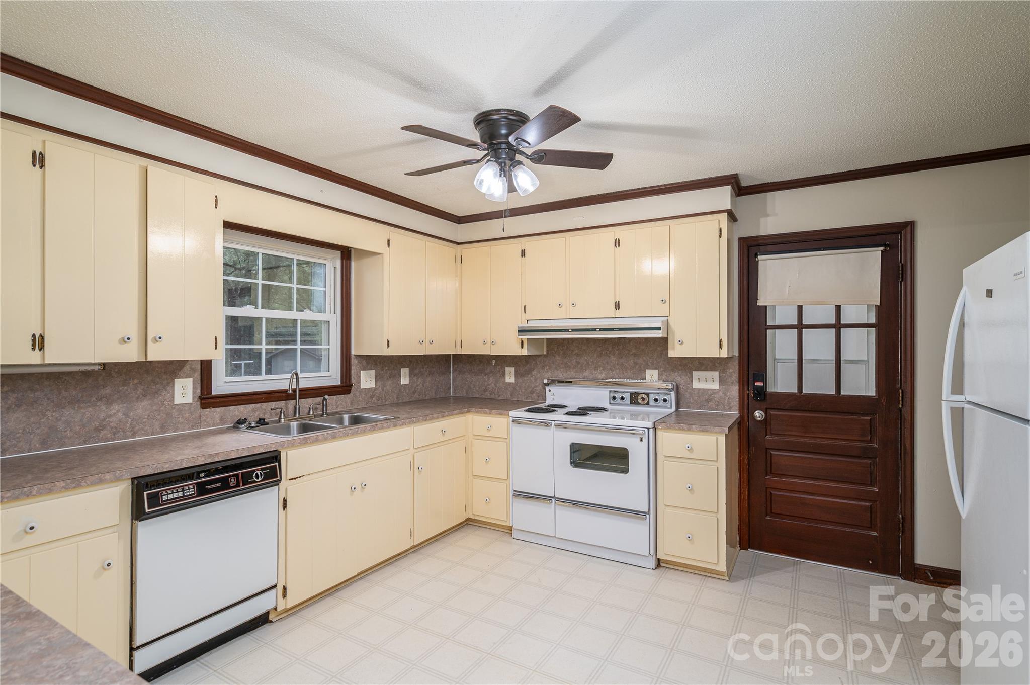225 Dogwood Drive — Mount Holly