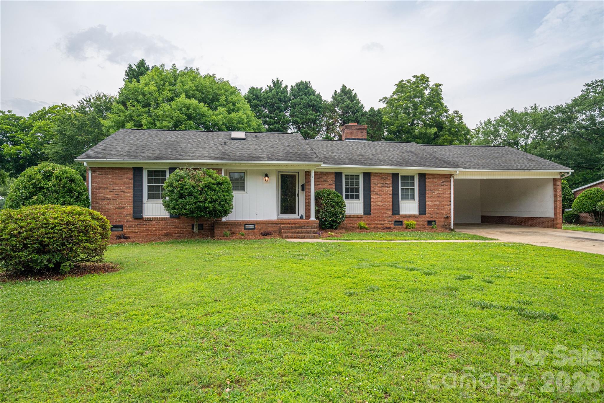 225 Dogwood Drive — Mount Holly
