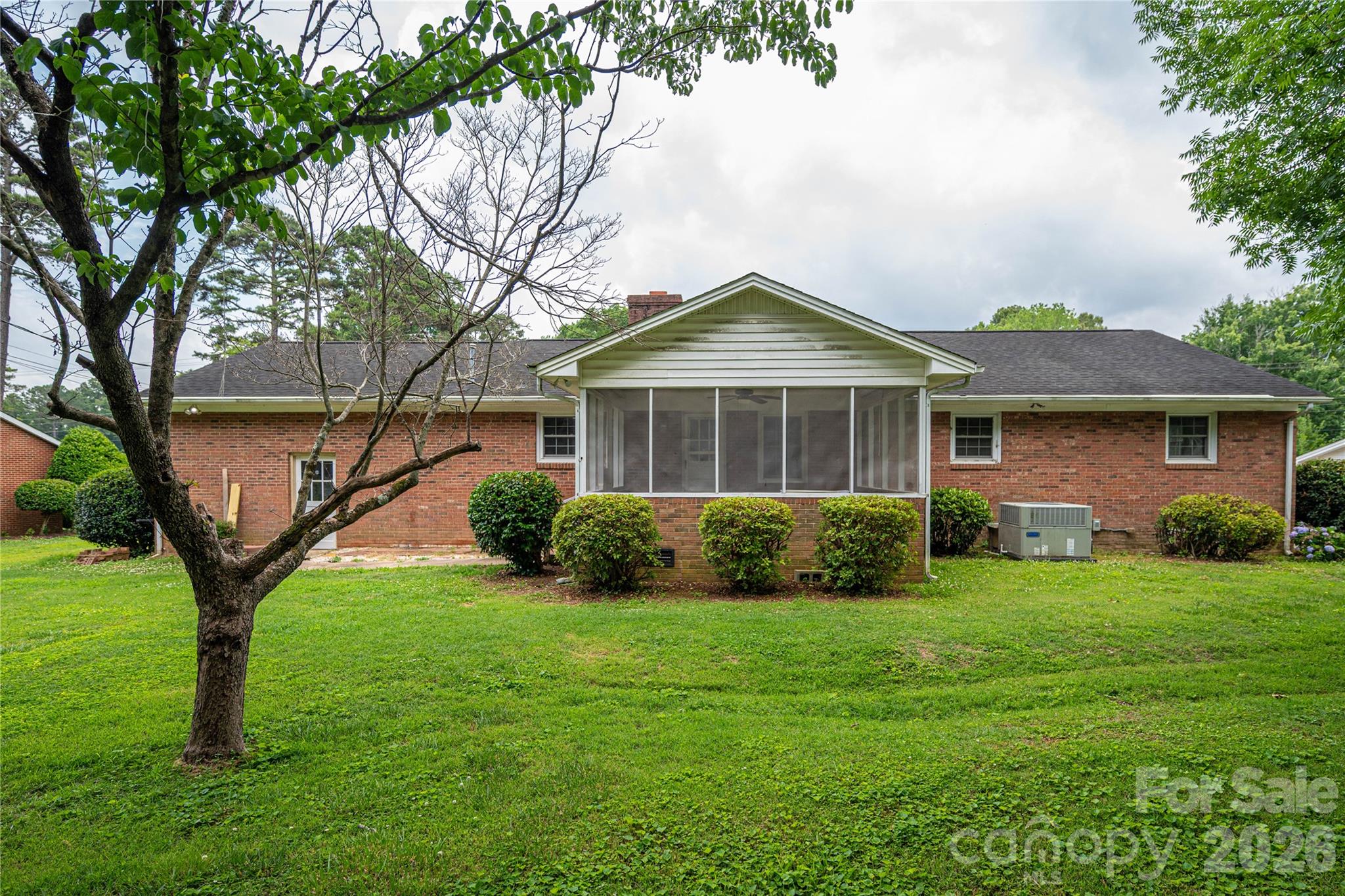 225 Dogwood Drive — Mount Holly