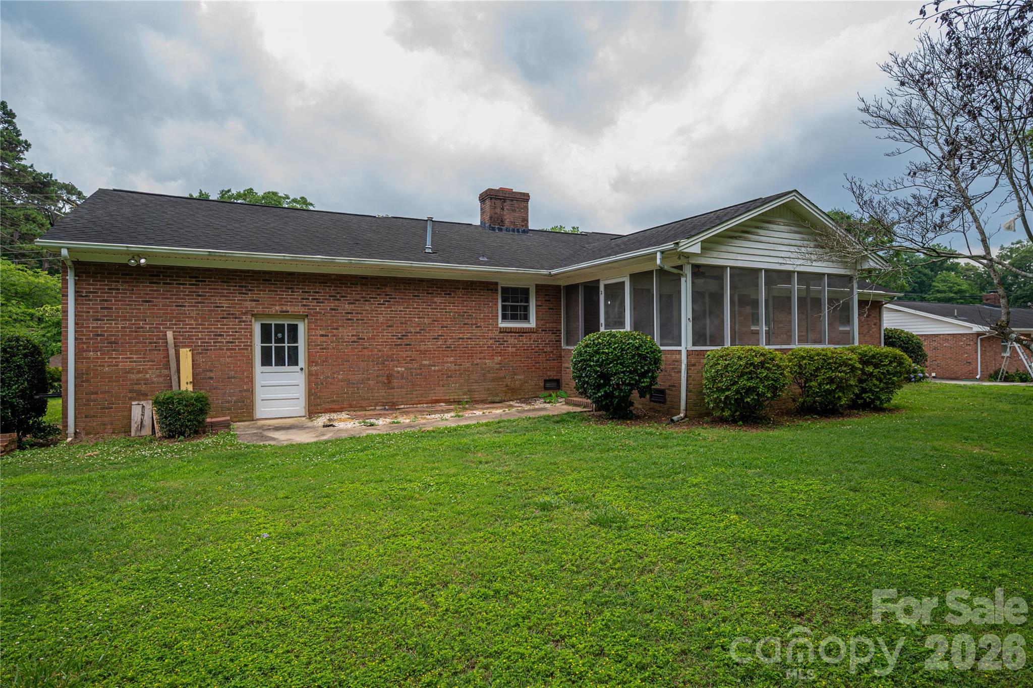 225 Dogwood Drive — Mount Holly