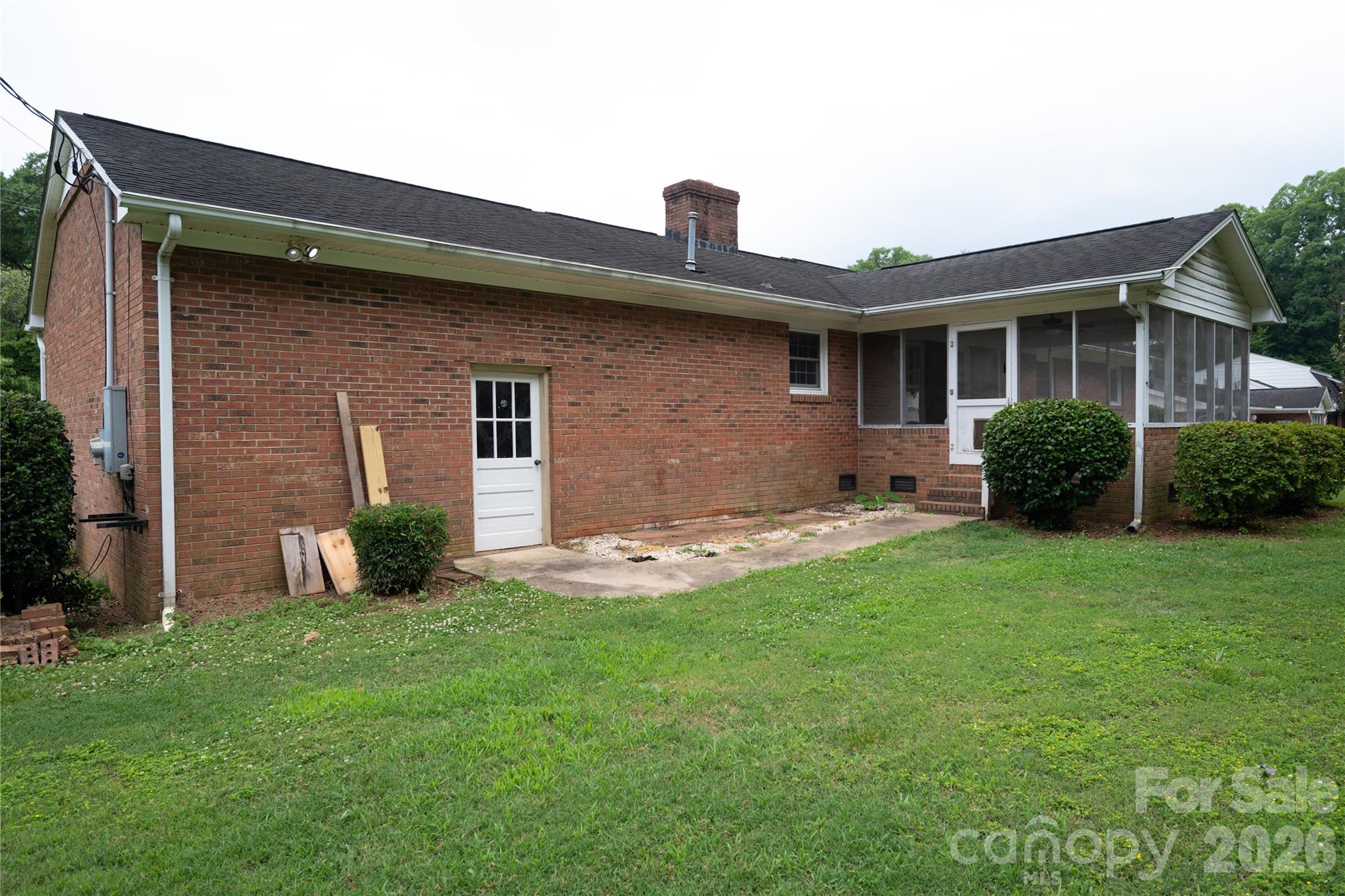 225 Dogwood Drive — Mount Holly