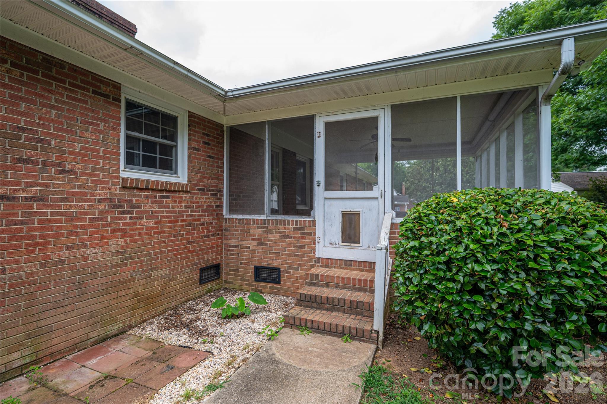 225 Dogwood Drive — Mount Holly