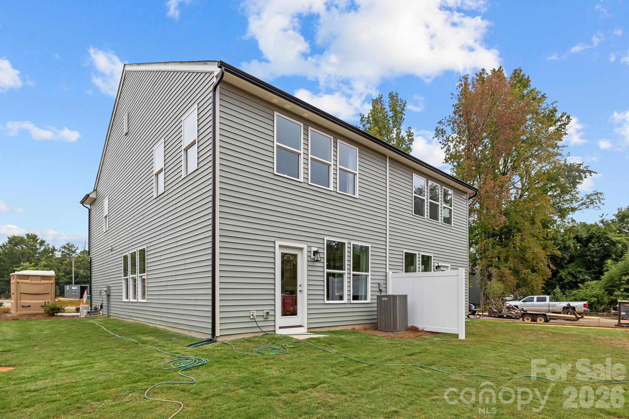2206 Gladwyne Place — Charlotte