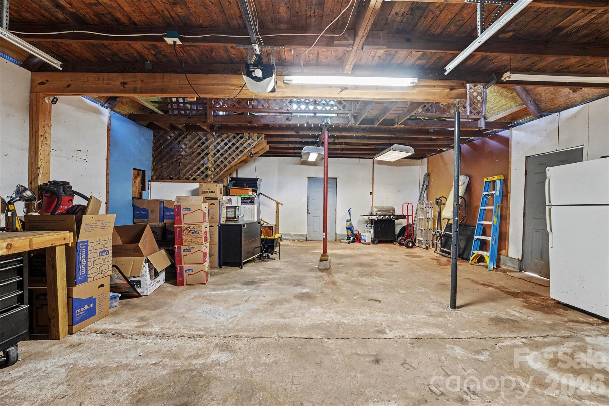 101 E Chamblee Drive — Salisbury