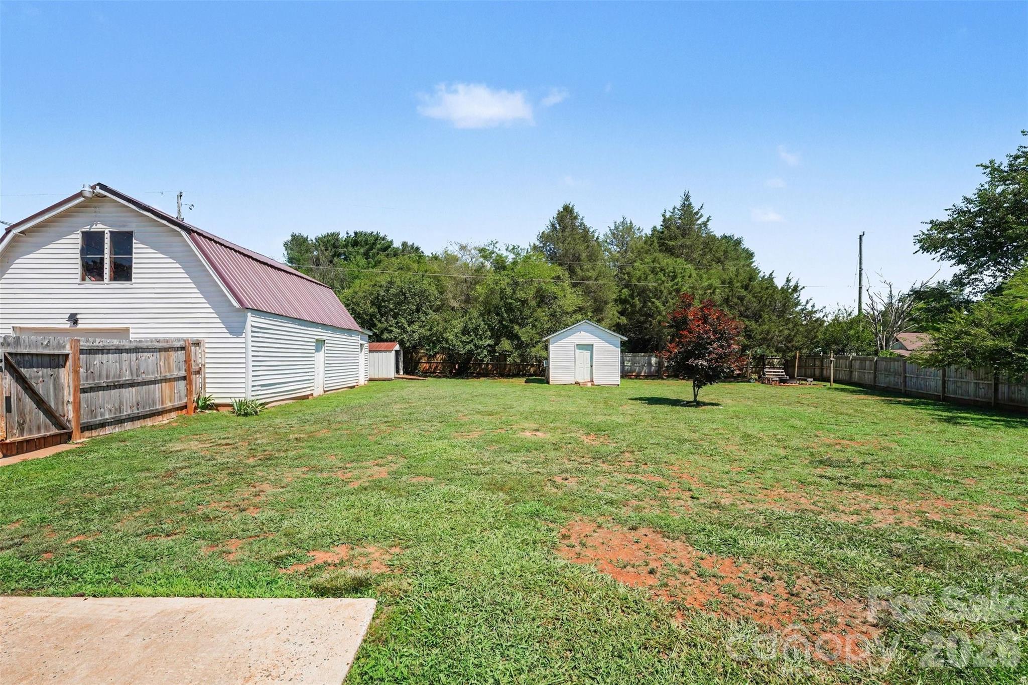 101 E Chamblee Drive — Salisbury
