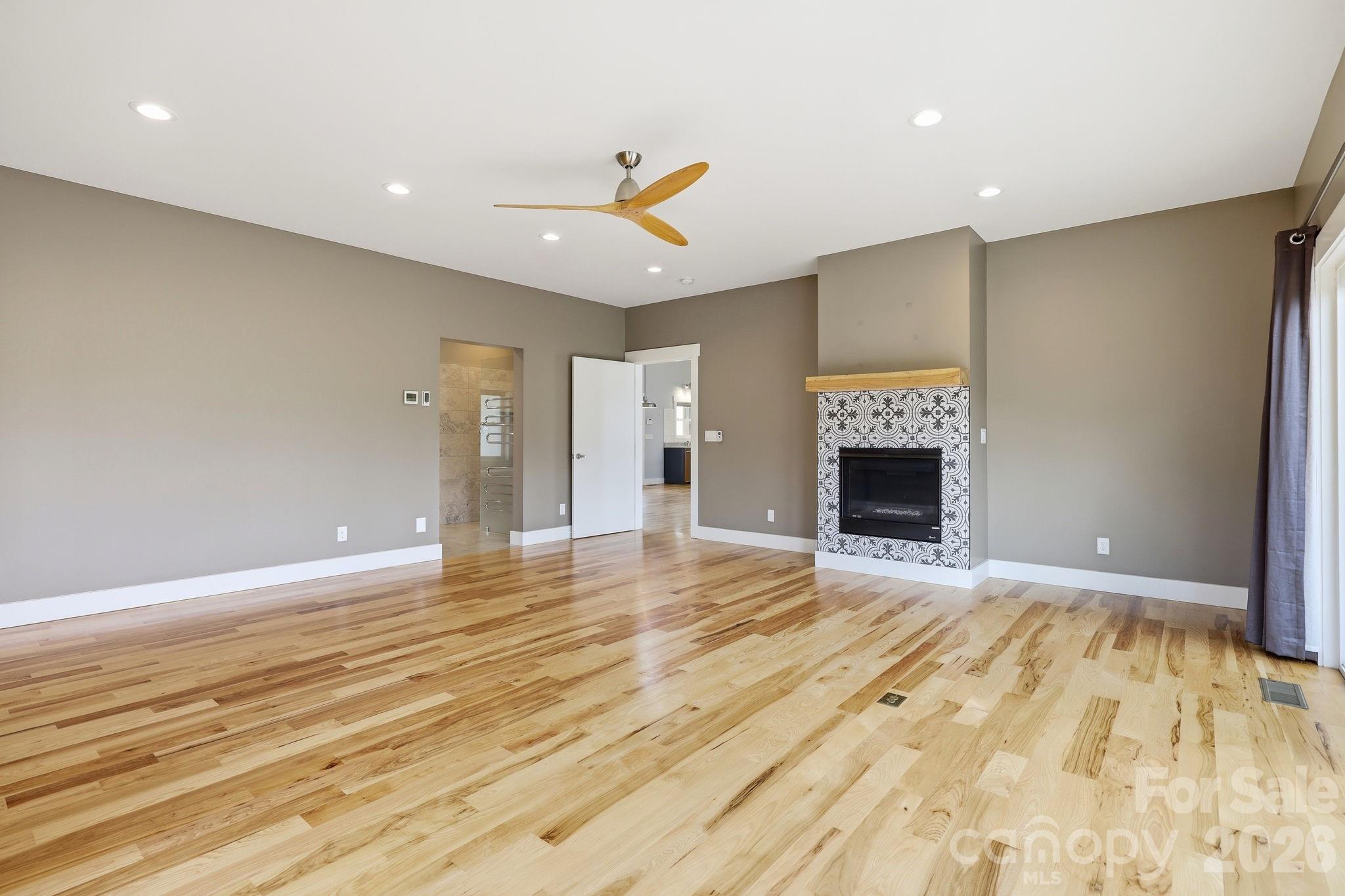 41 Bell Sprinkle Road — Weaverville