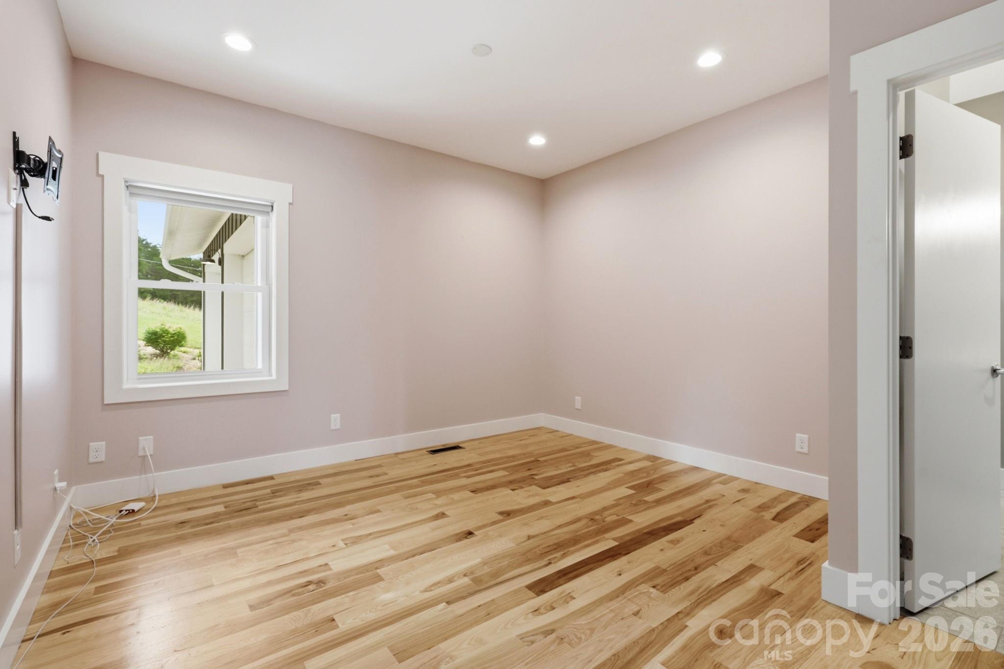 41 Bell Sprinkle Road — Weaverville