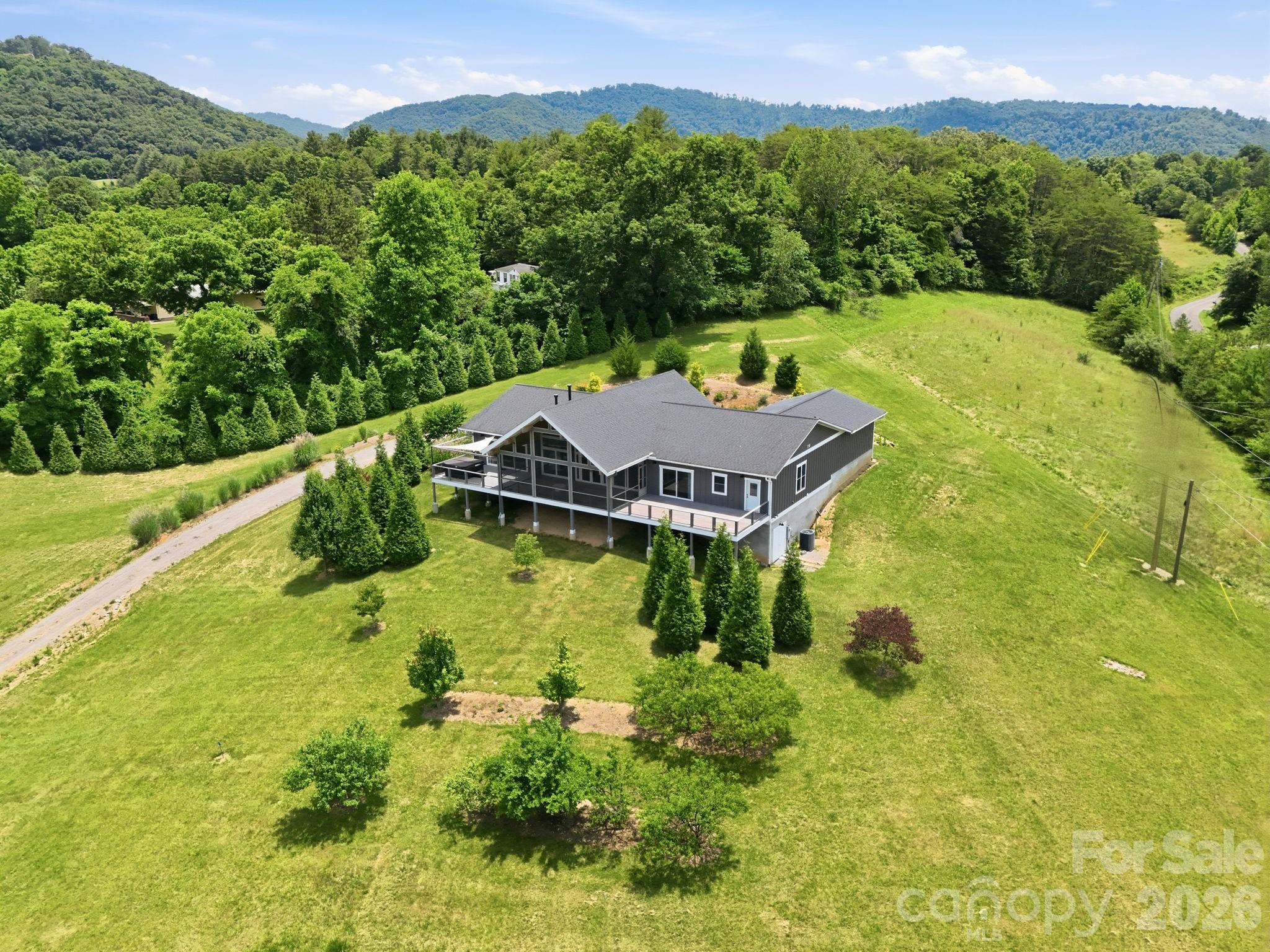 41 Bell Sprinkle Road — Weaverville