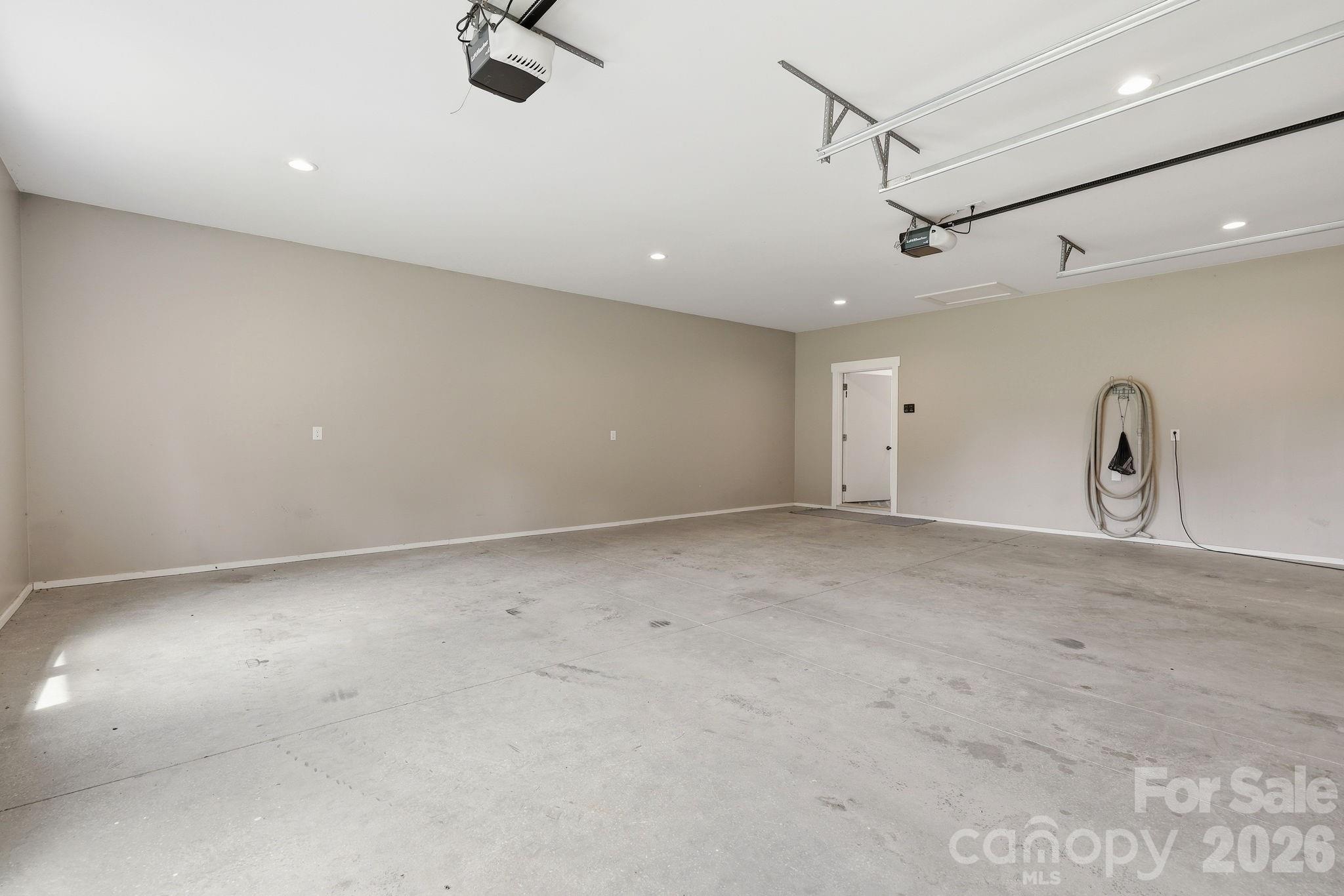 41 Bell Sprinkle Road — Weaverville
