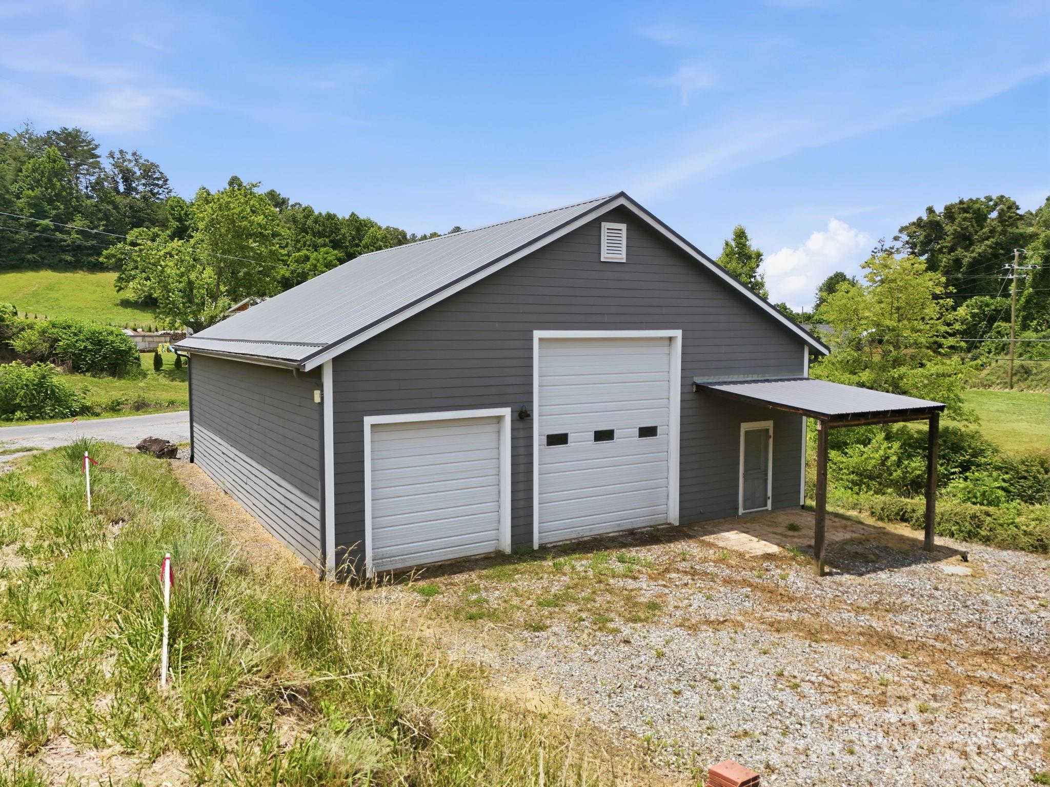 41 Bell Sprinkle Road — Weaverville