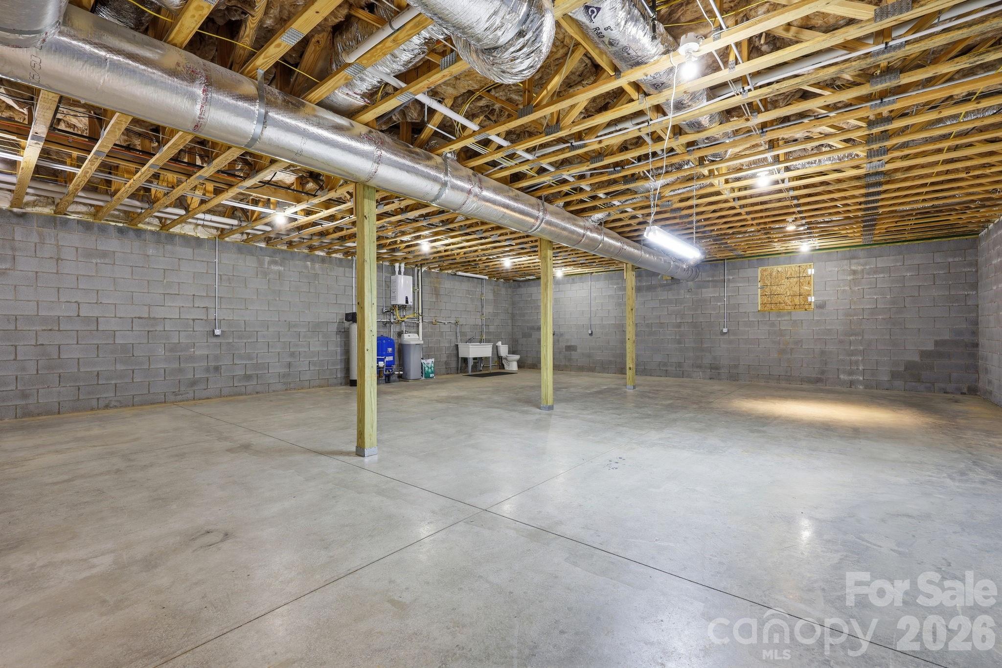 41 Bell Sprinkle Road — Weaverville