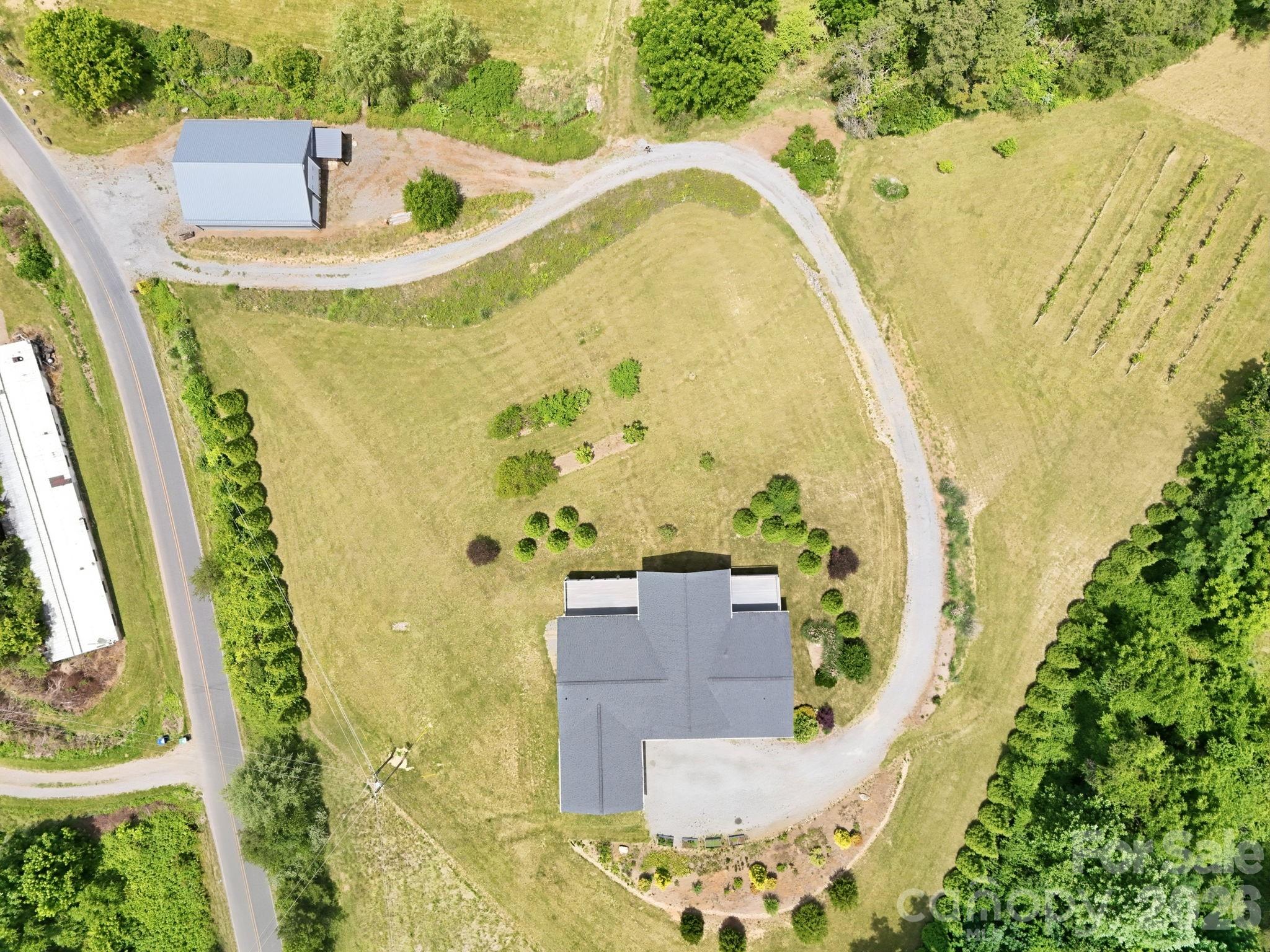 41 Bell Sprinkle Road — Weaverville