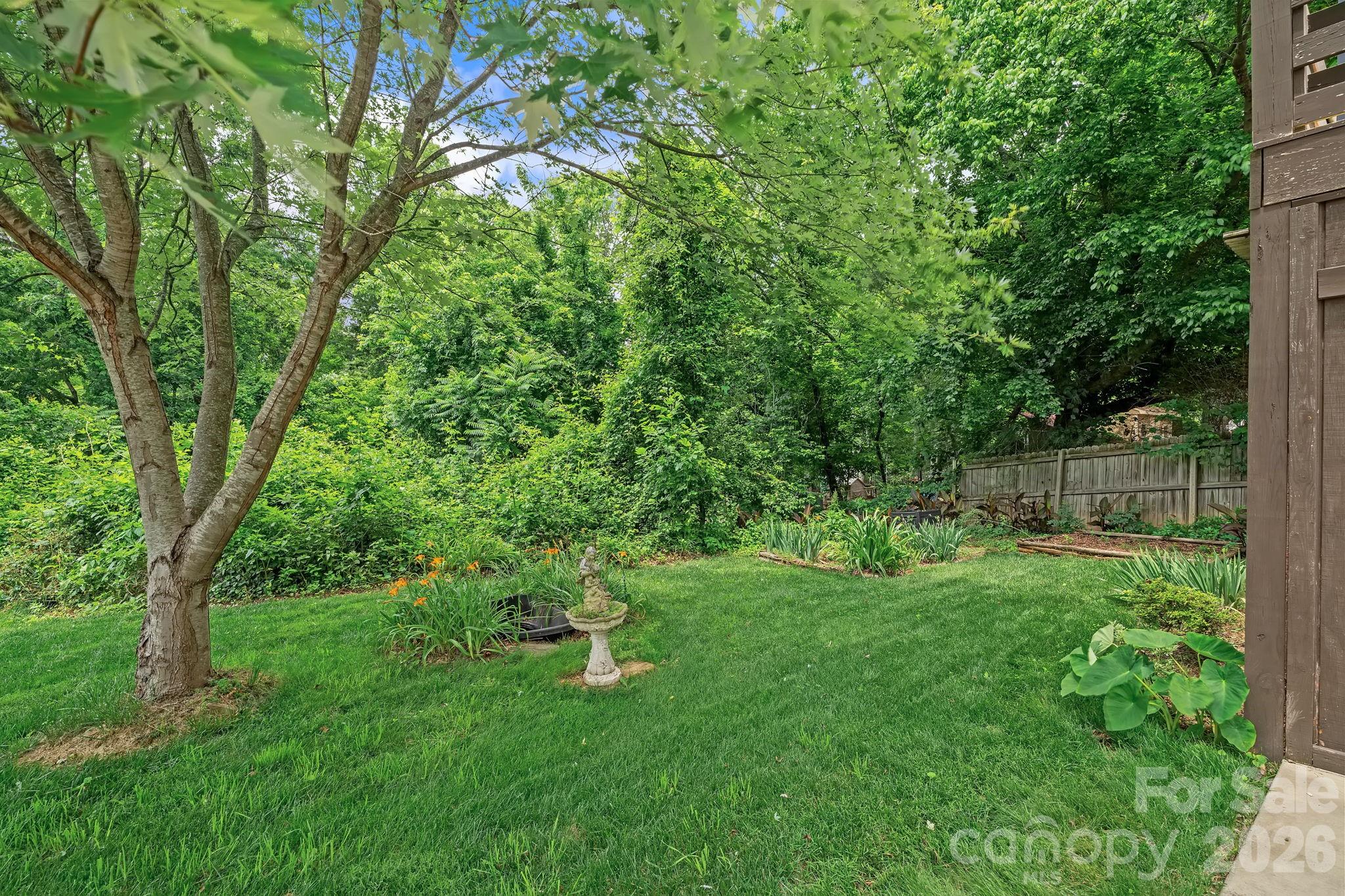 154 Richmond Hill Drive — Asheville