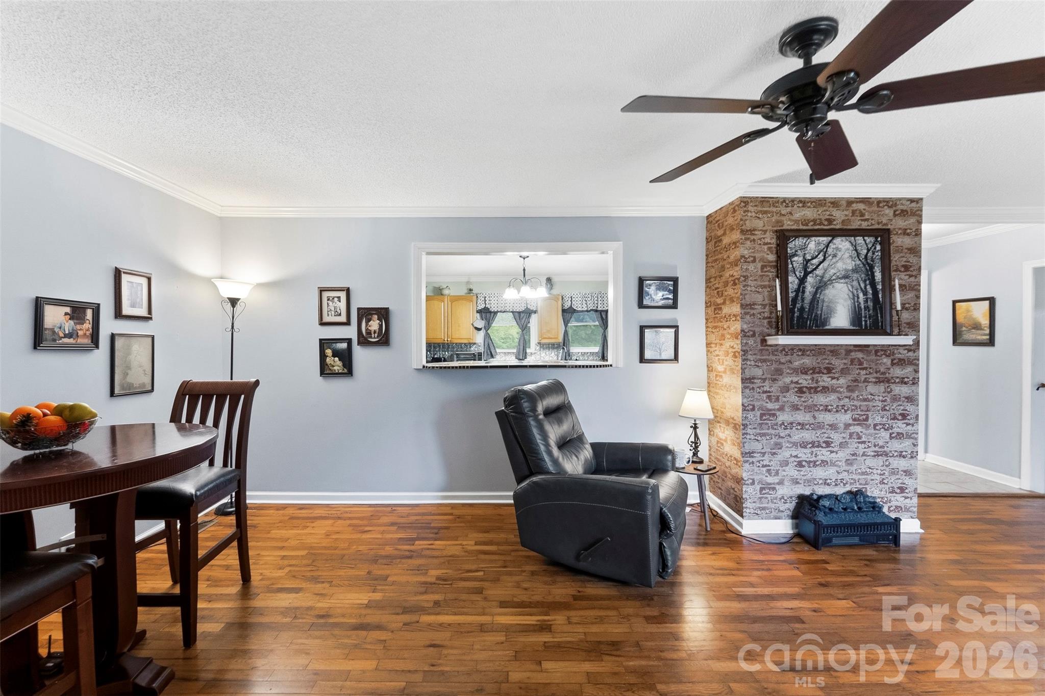 810 Bradley Road — Dallas