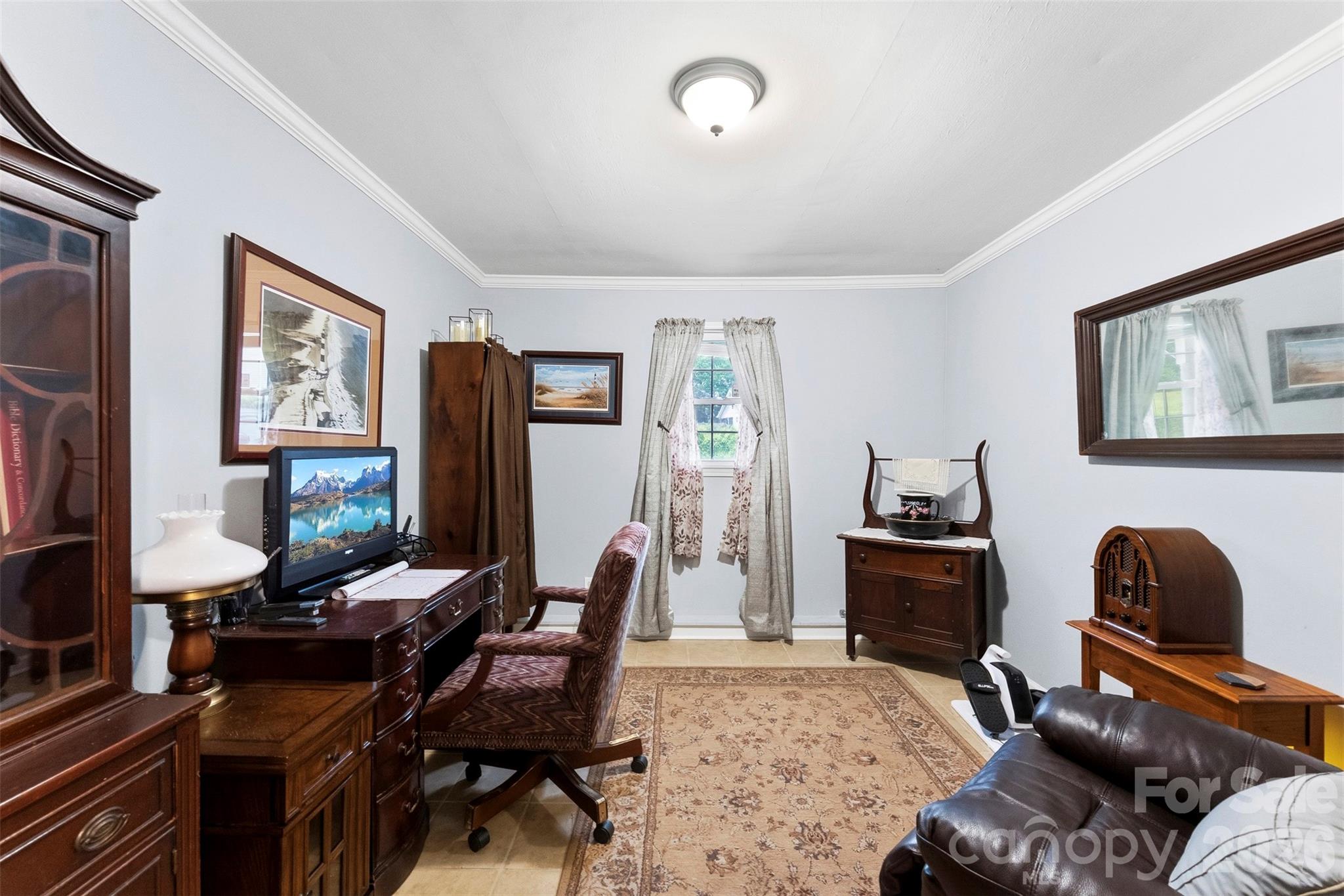 810 Bradley Road — Dallas