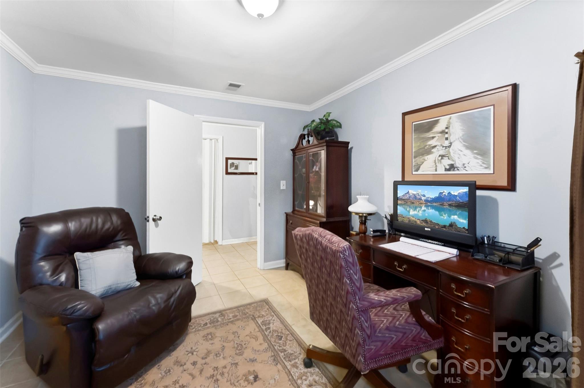 810 Bradley Road — Dallas
