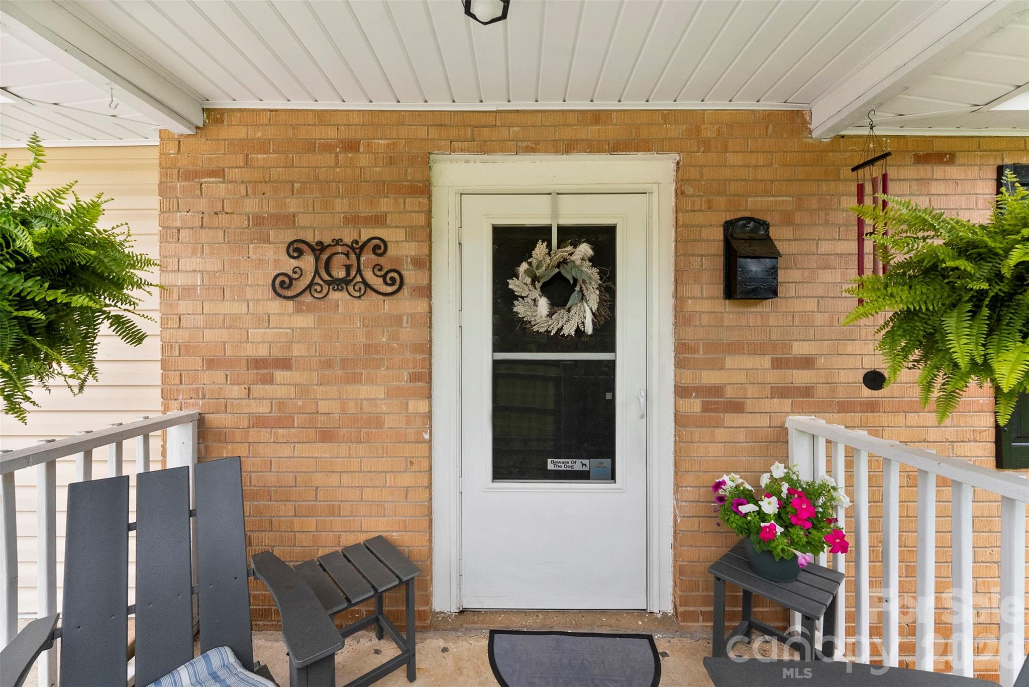 810 Bradley Road — Dallas