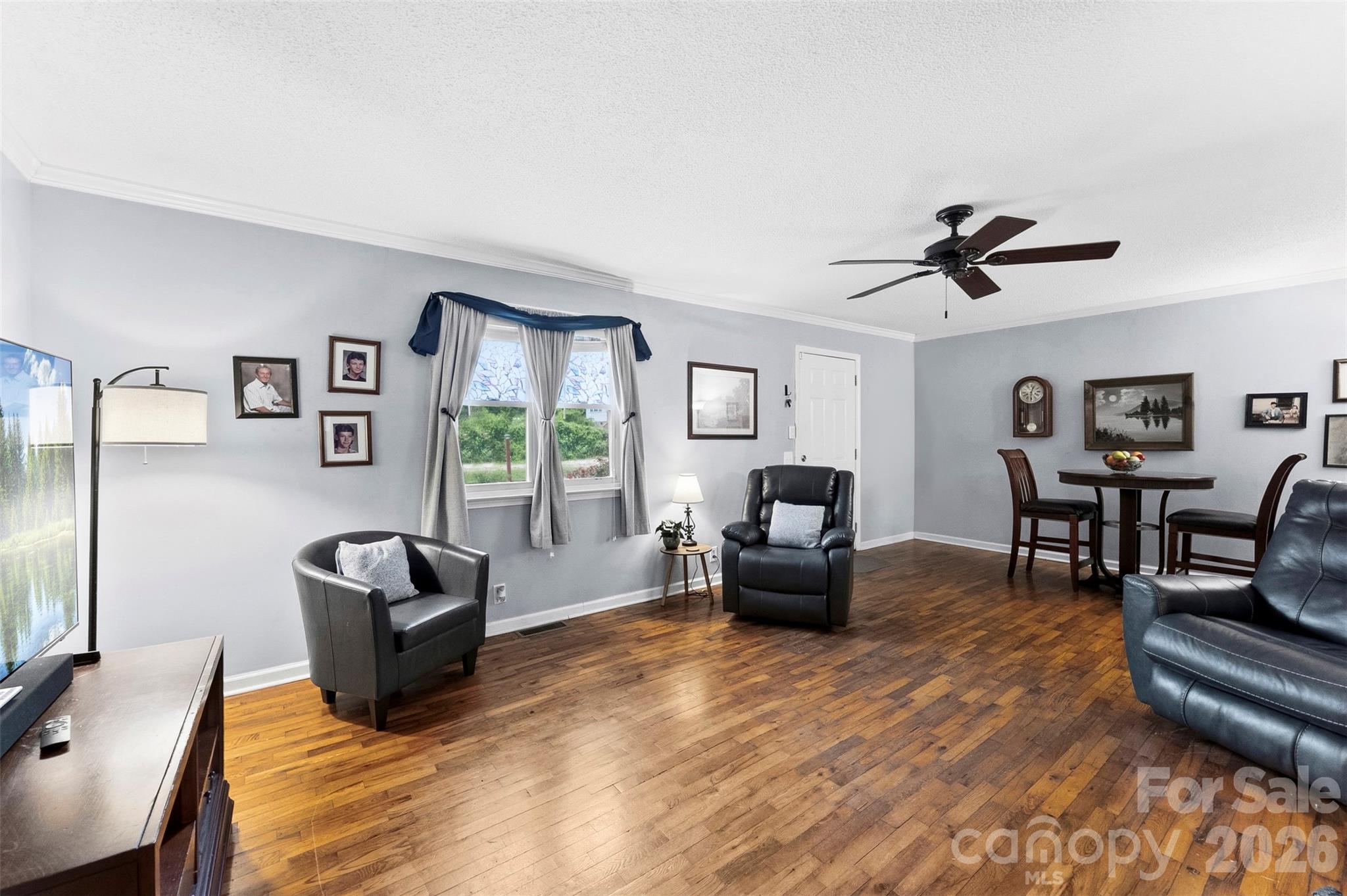 810 Bradley Road — Dallas