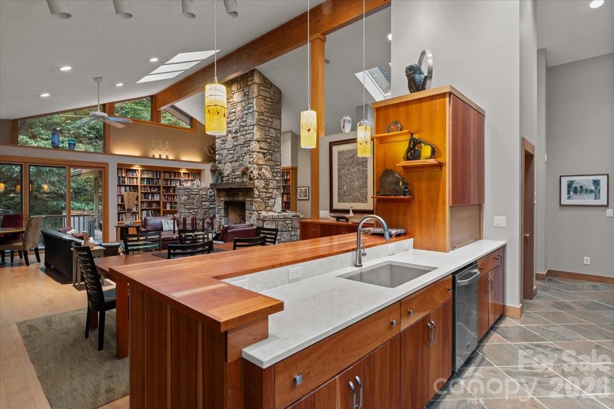 466 Sweetwater Lane — Pisgah Forest