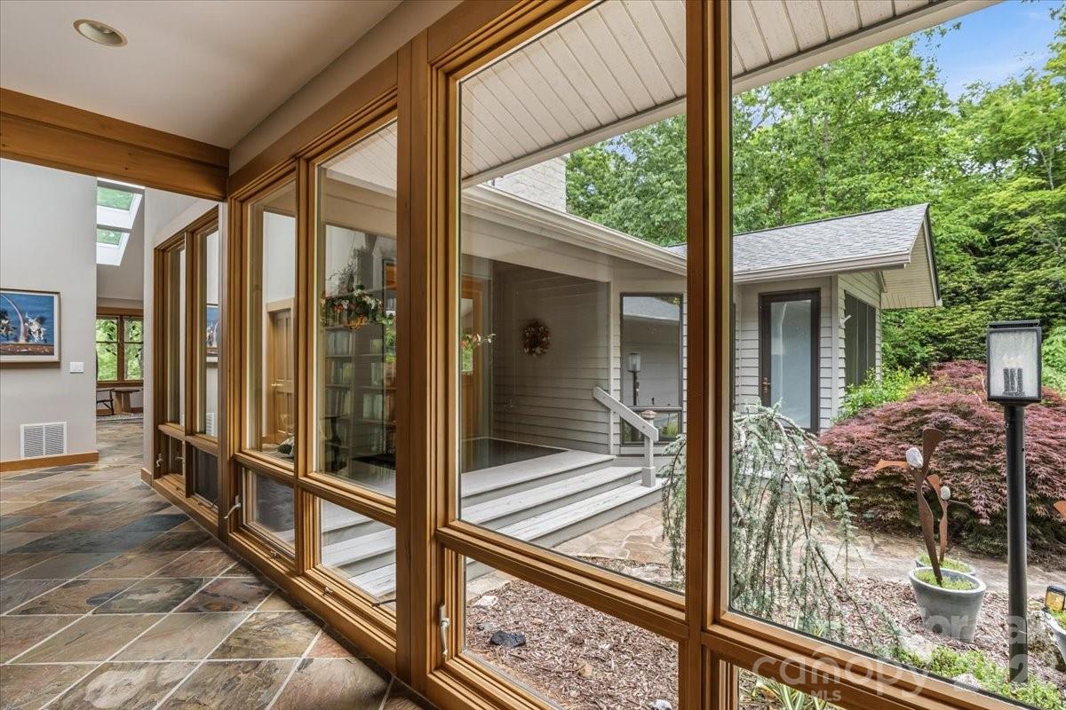 466 Sweetwater Lane — Pisgah Forest
