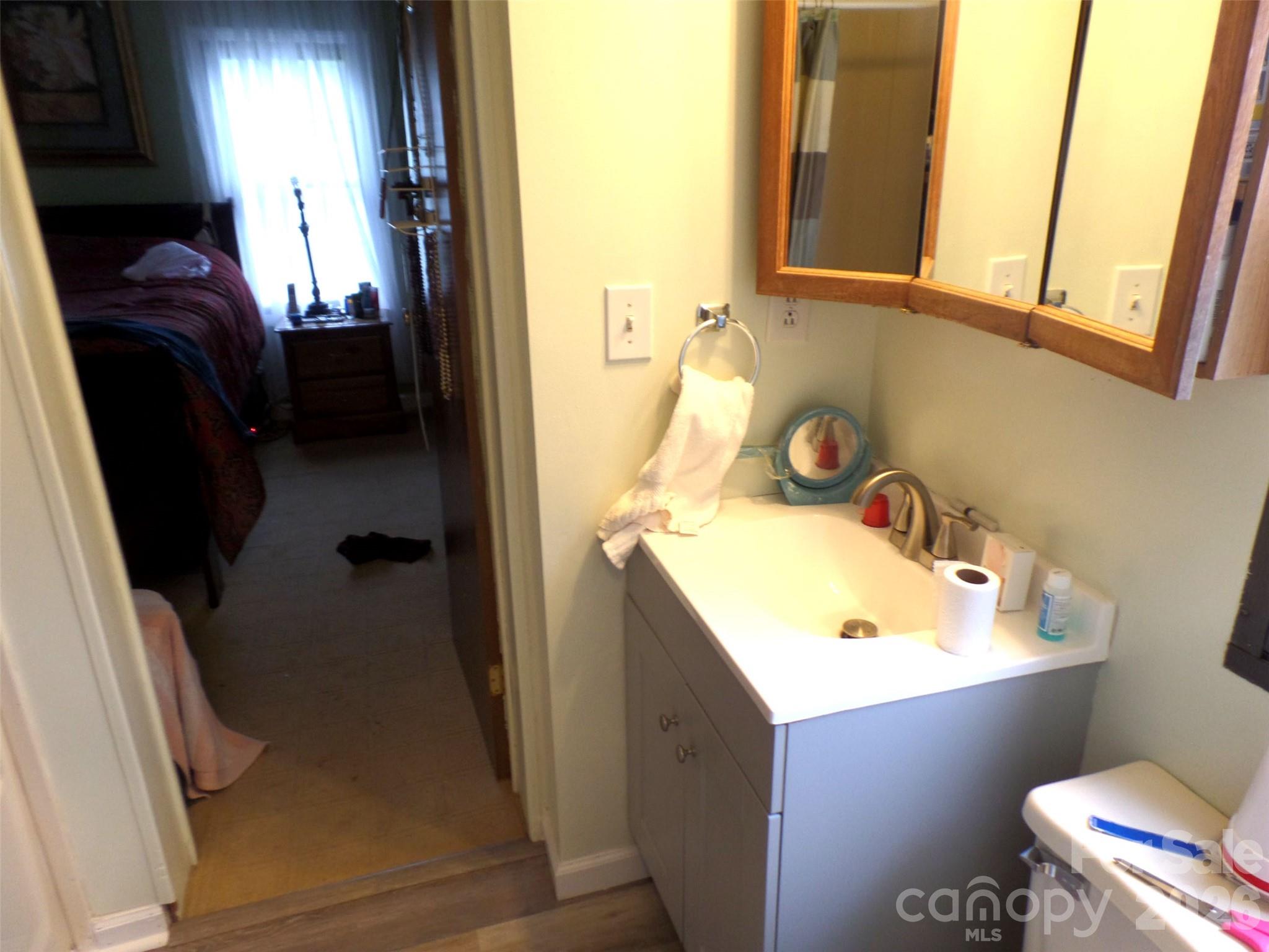 3333 Hunawill Street #2 — Claremont