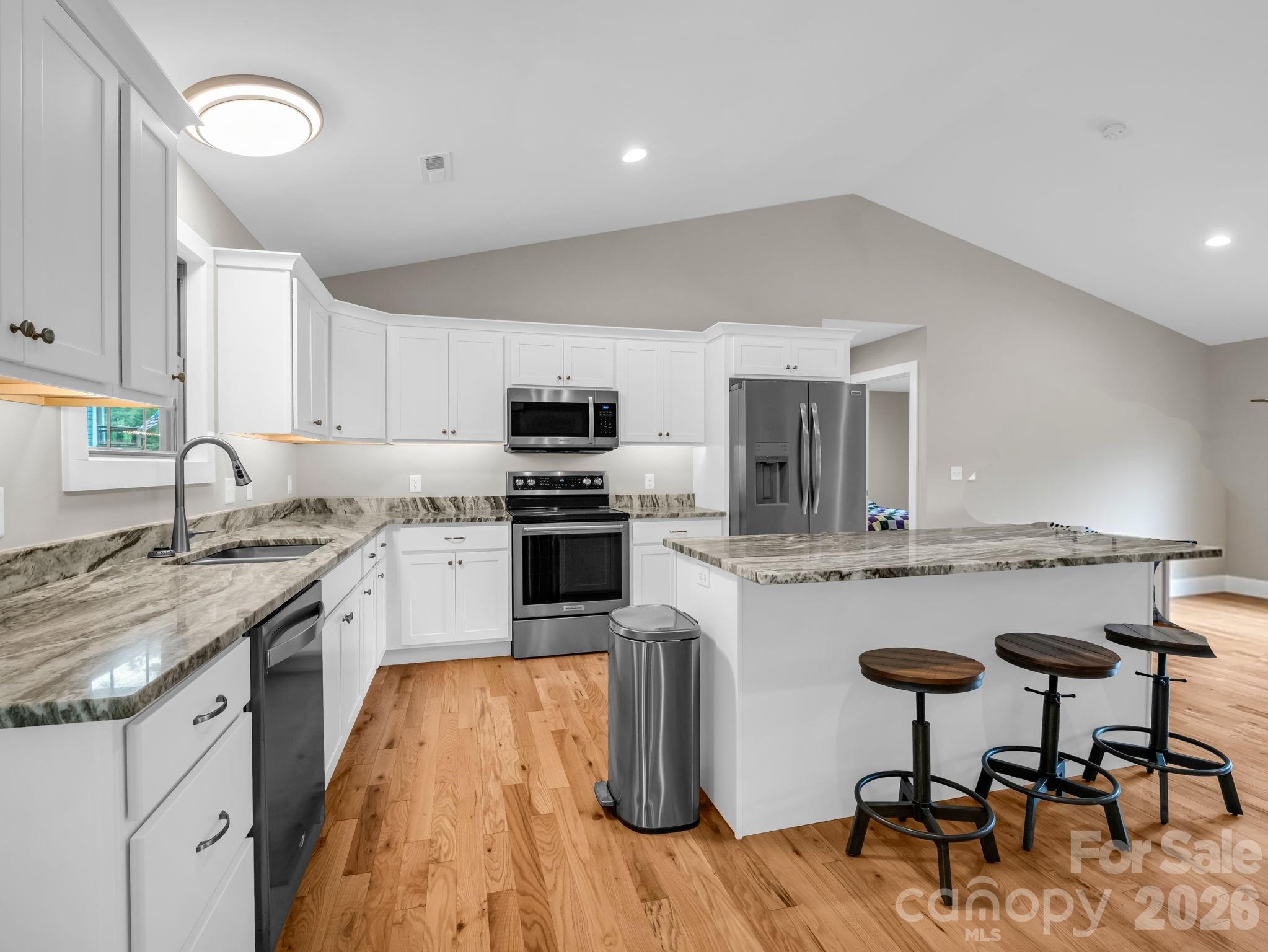 100 Walt Drive — Hendersonville