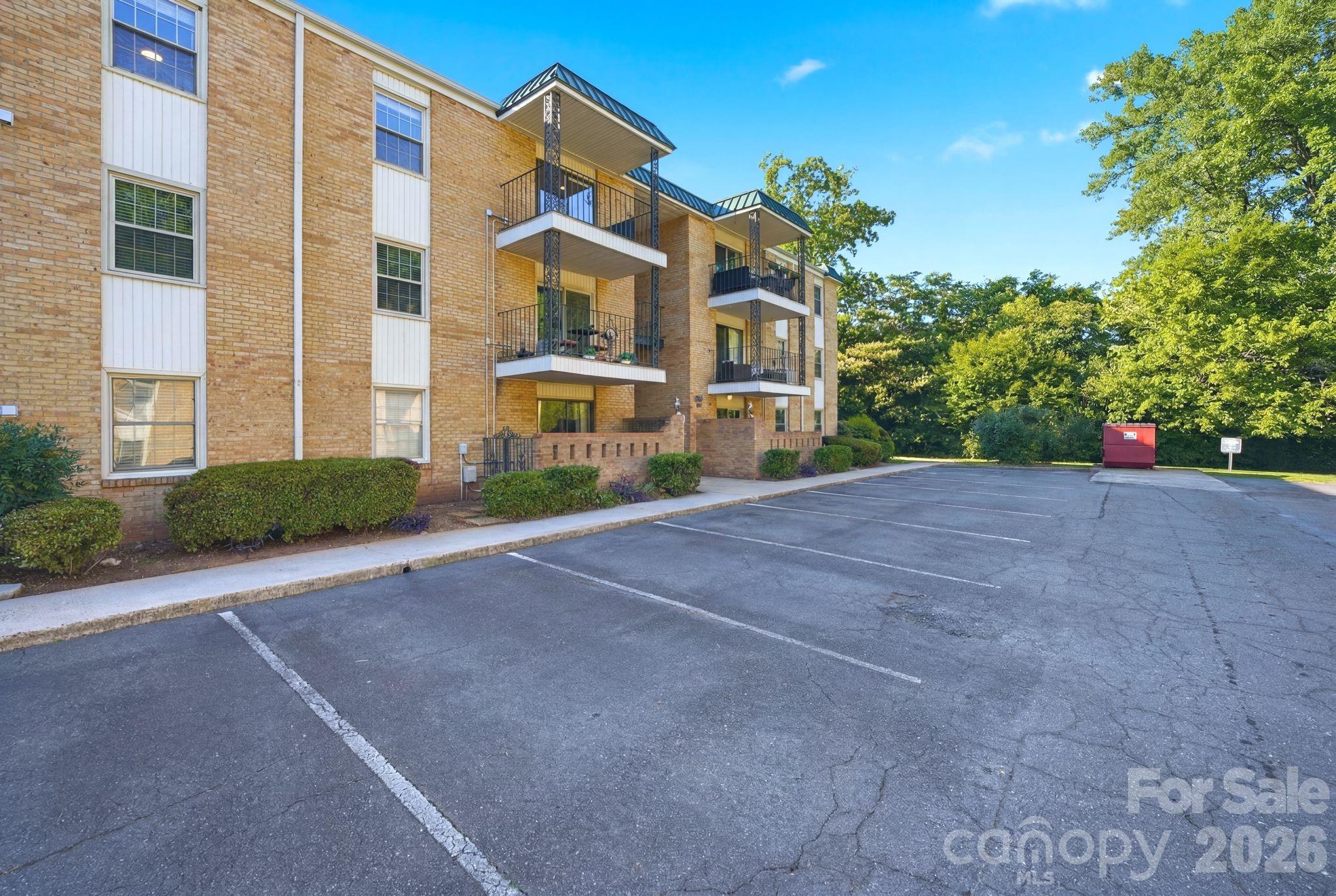 4739 Hedgemore Drive — Charlotte