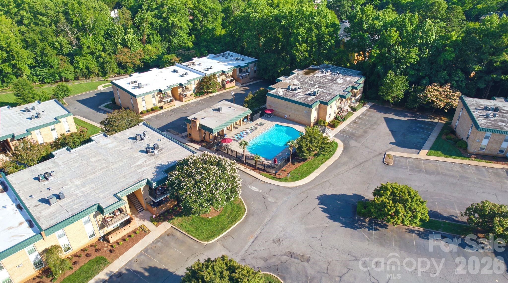4739 Hedgemore Drive — Charlotte