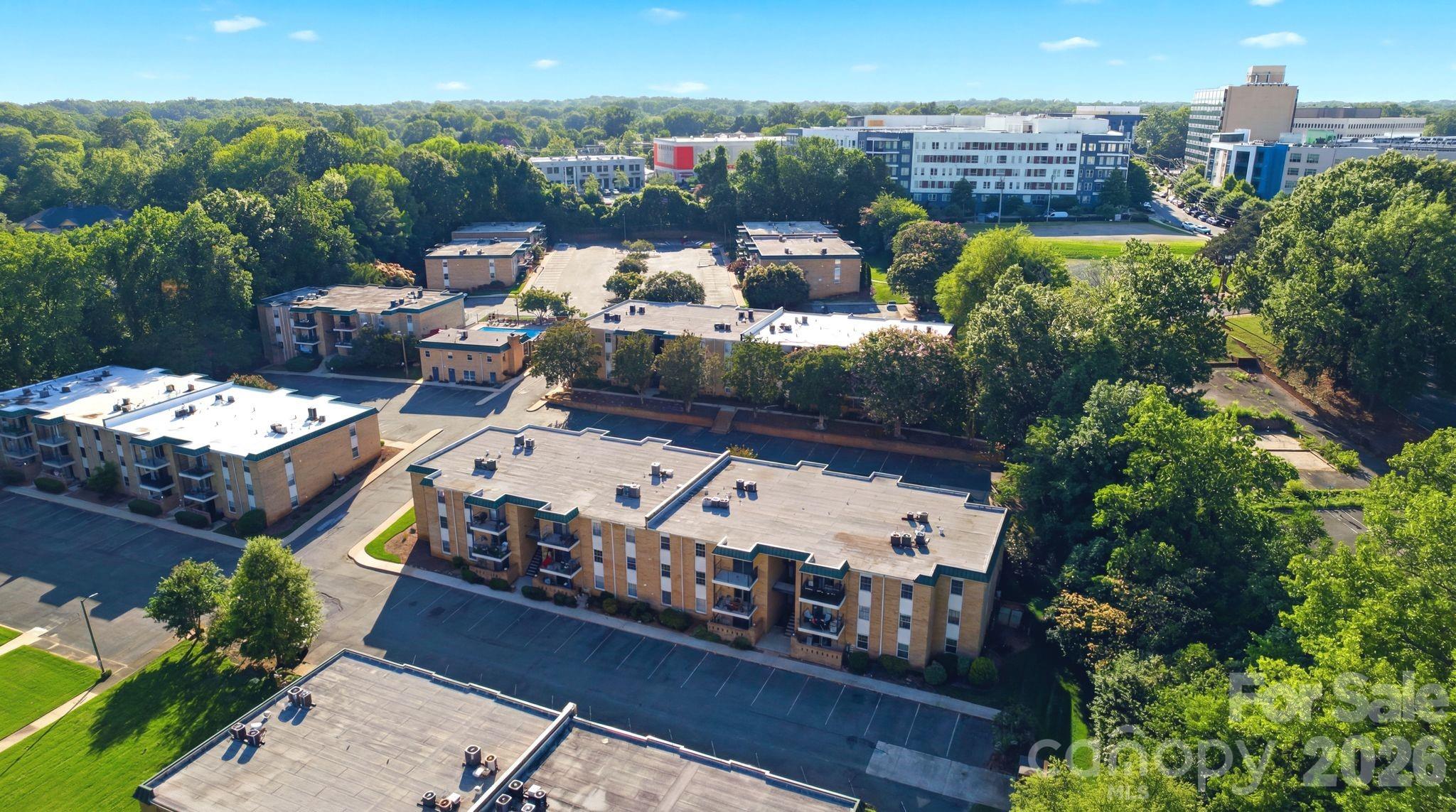 4739 Hedgemore Drive — Charlotte