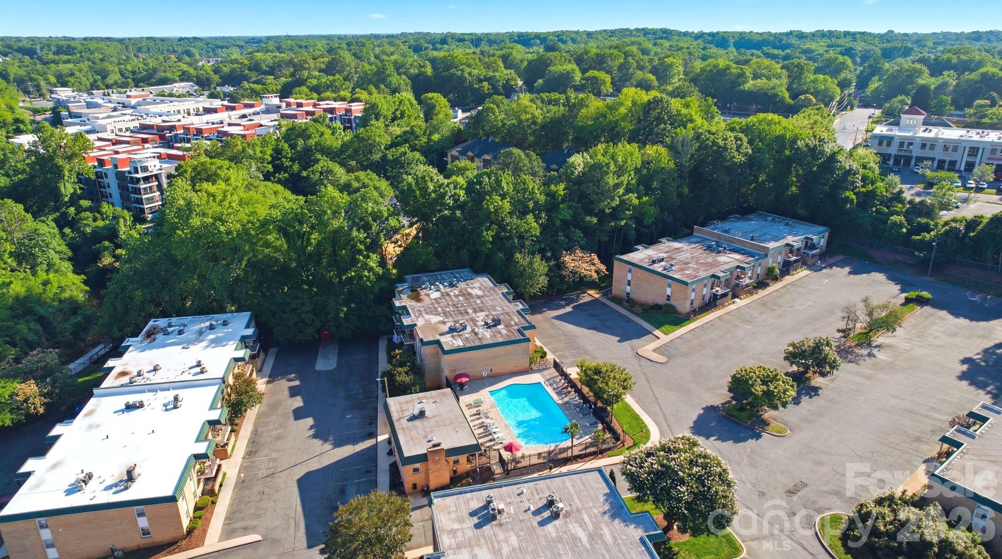 4739 Hedgemore Drive — Charlotte