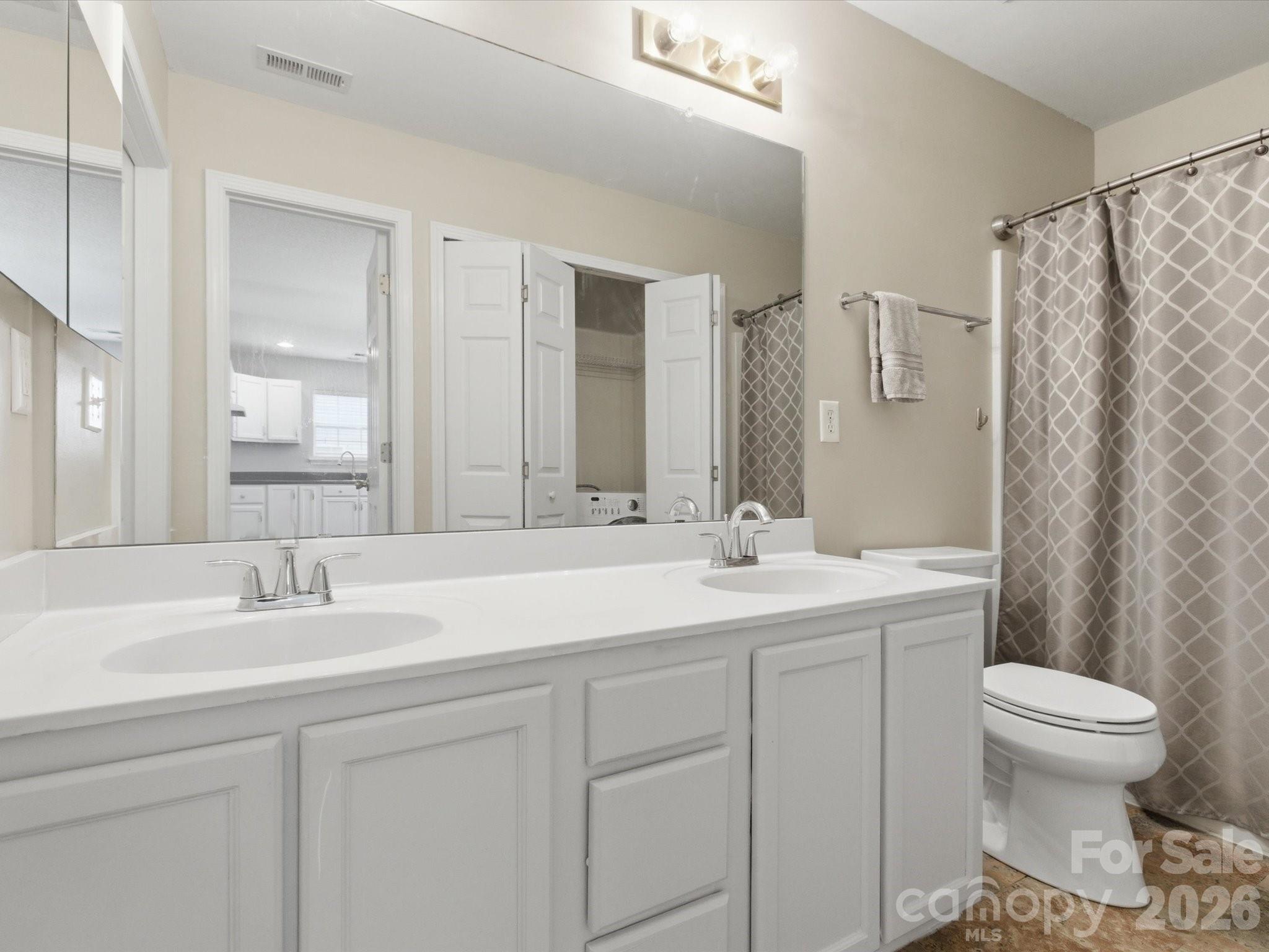 15477 Asterwind Court — Charlotte