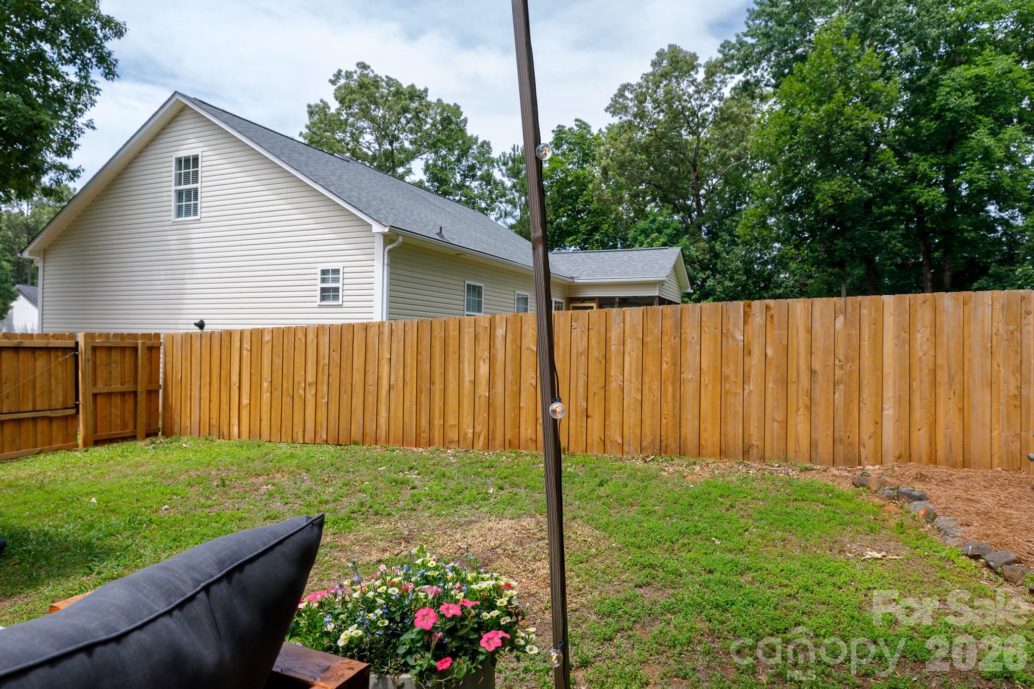1566 Meadow Glen Lane — Rock Hill