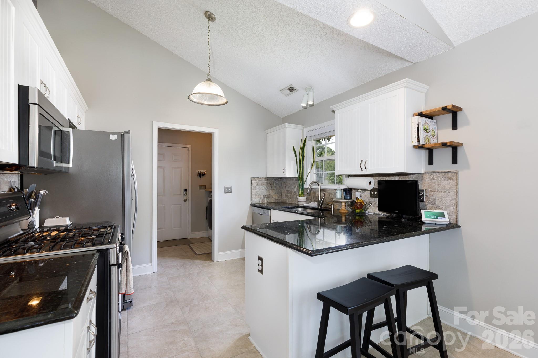 1566 Meadow Glen Lane — Rock Hill
