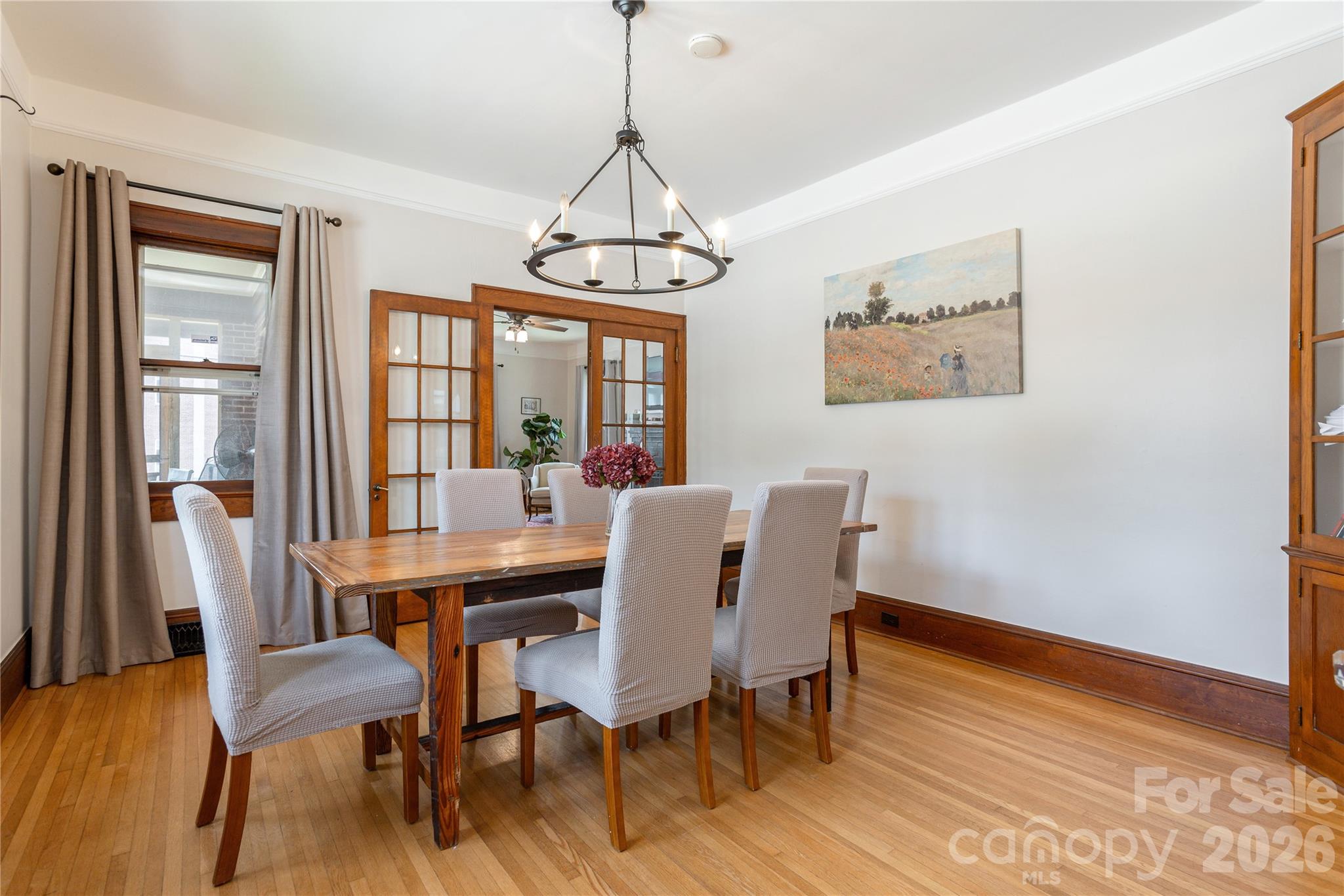 831 Oakland Street — Hendersonville
