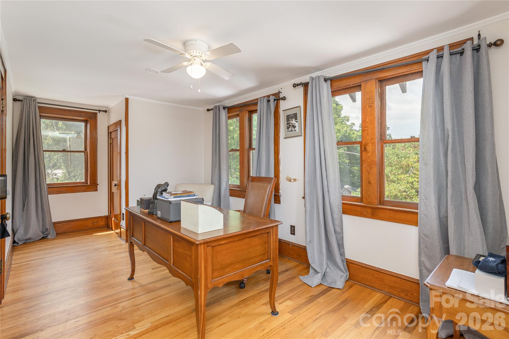 831 Oakland Street — Hendersonville