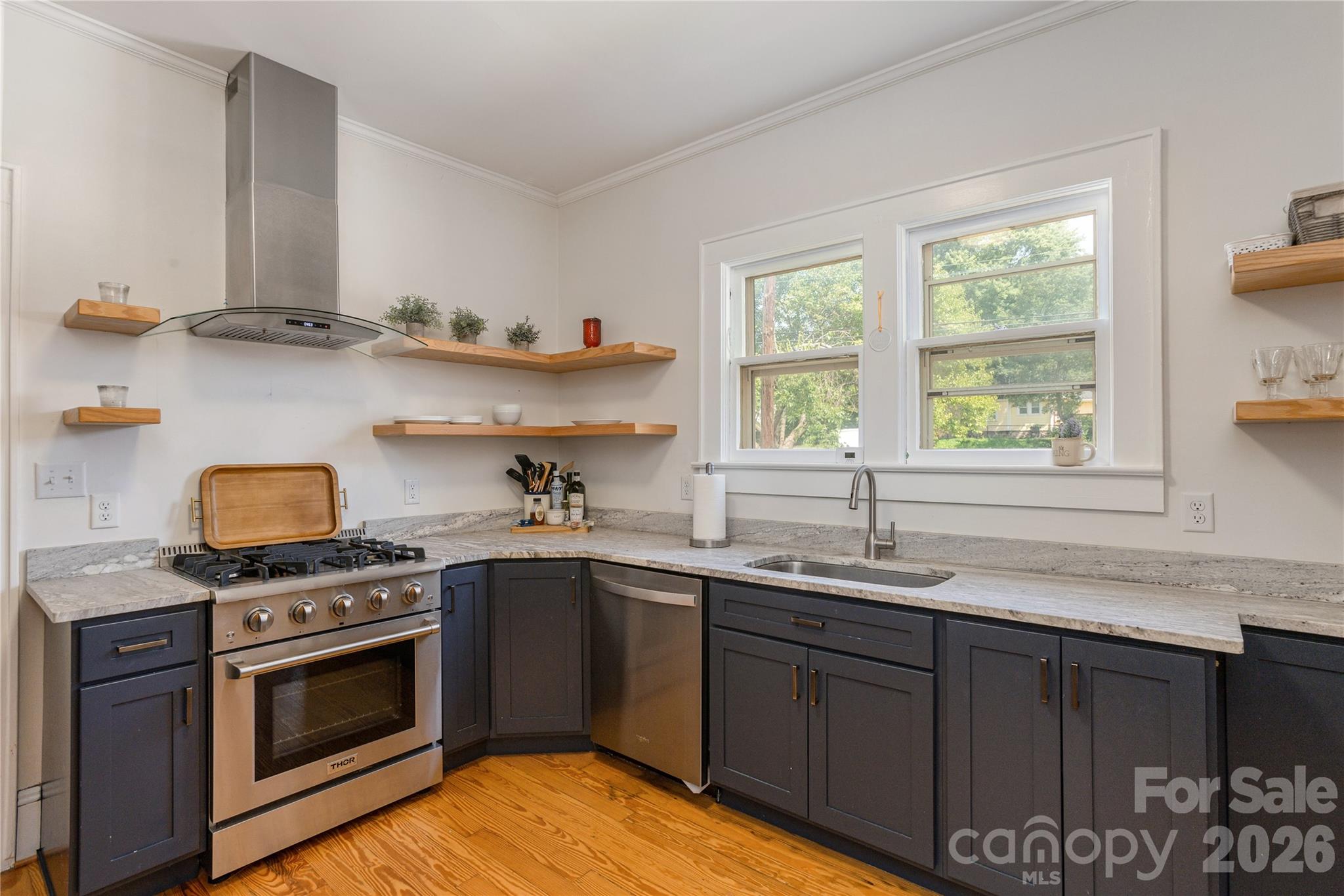 831 Oakland Street — Hendersonville