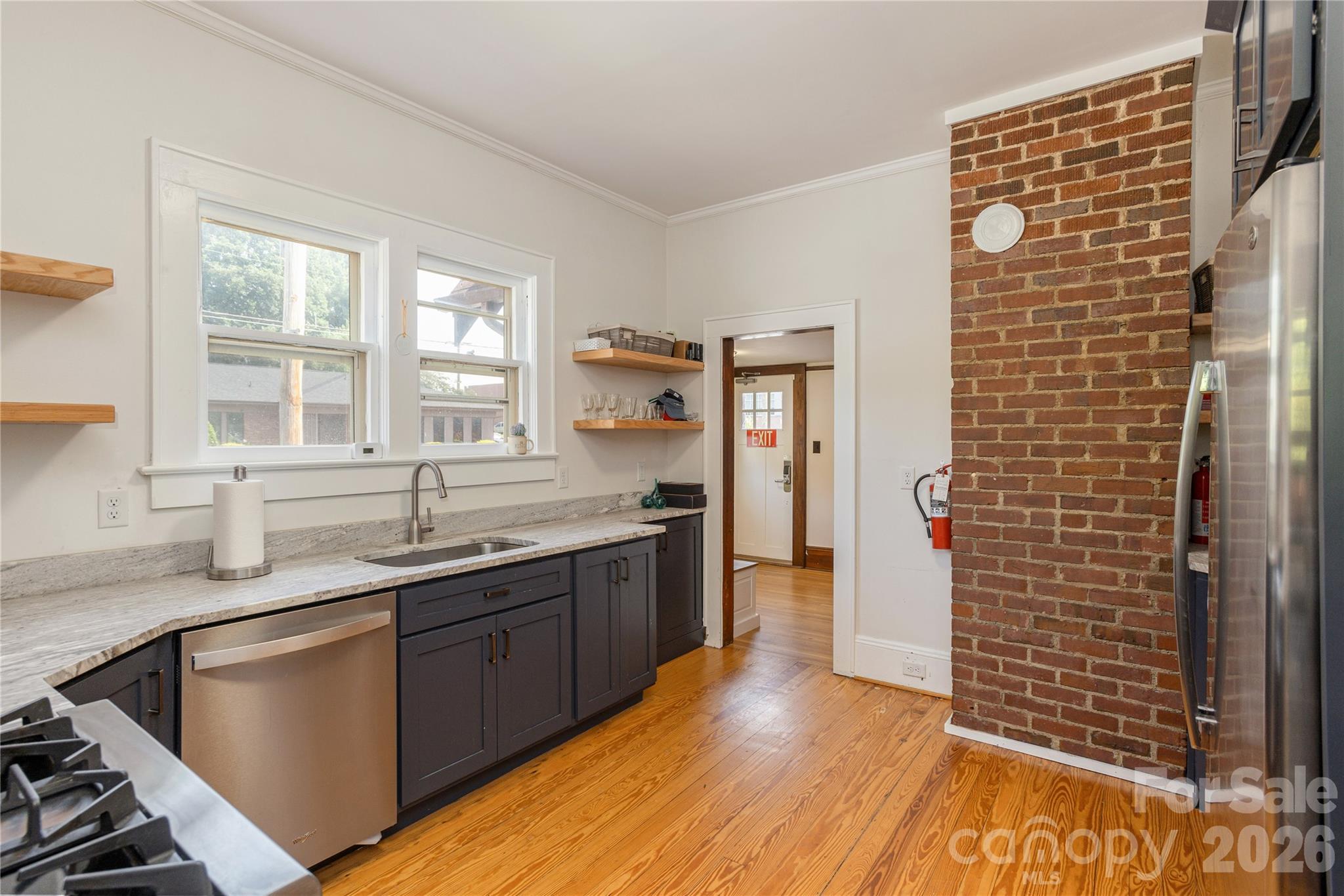 831 Oakland Street — Hendersonville