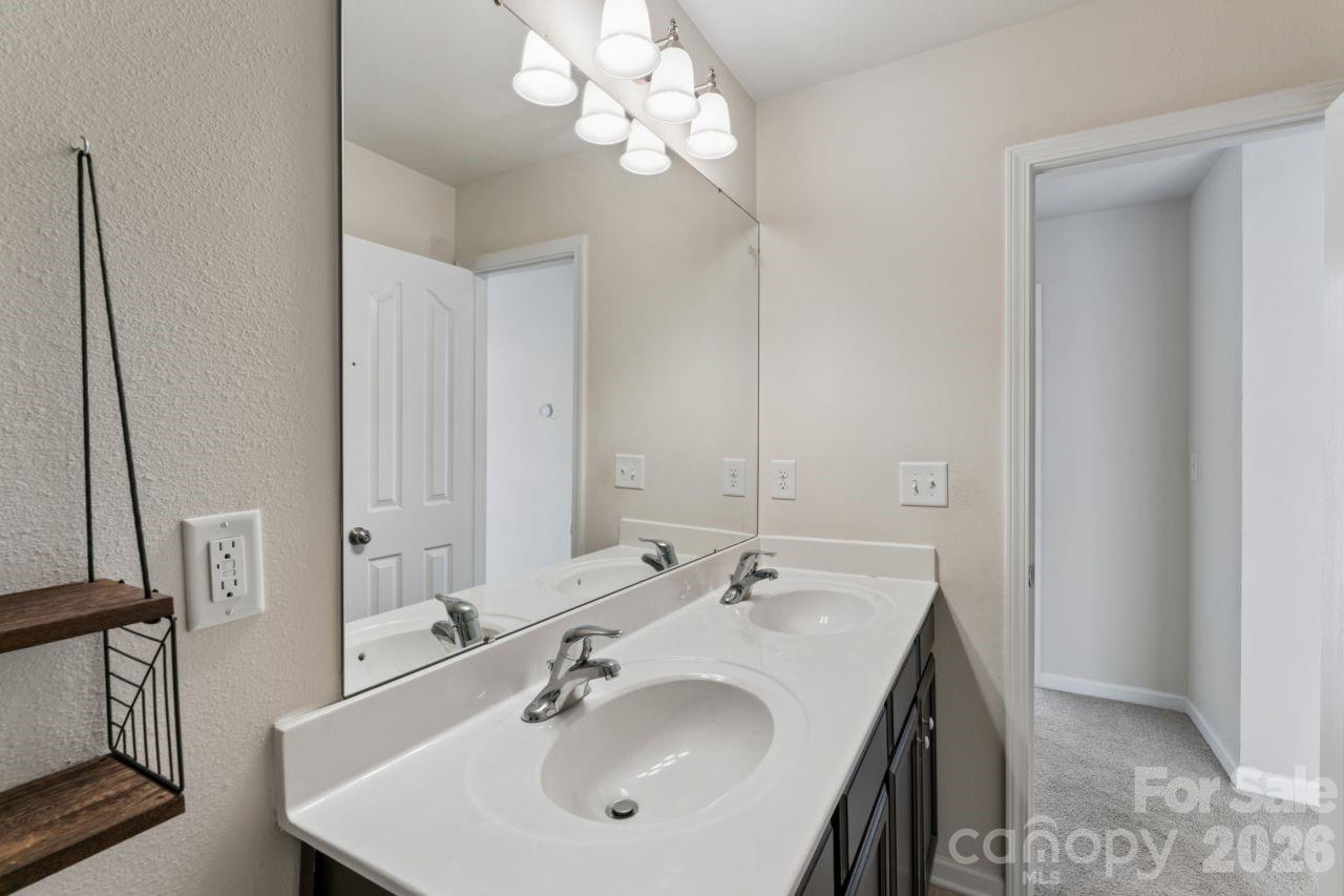 129 Quail Springs Road — Statesville