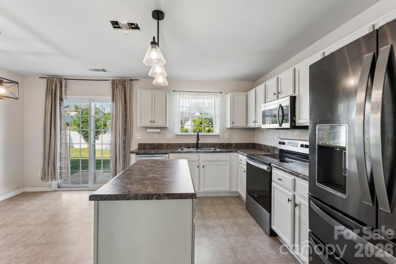 129 Quail Springs Road — Statesville