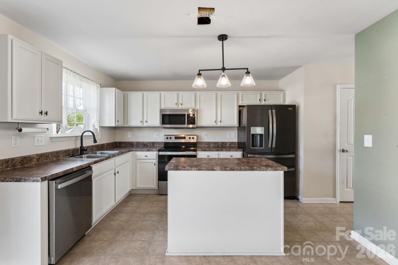 129 Quail Springs Road — Statesville