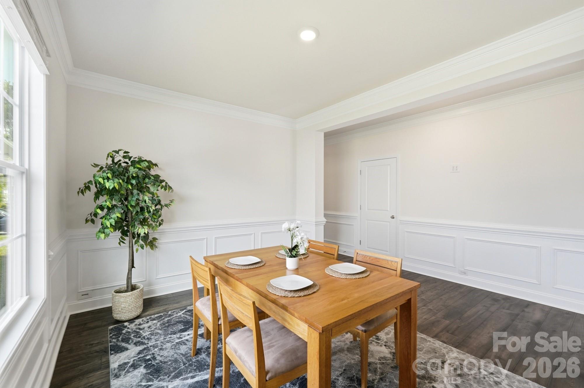 2431 Napa Terrace — Clover