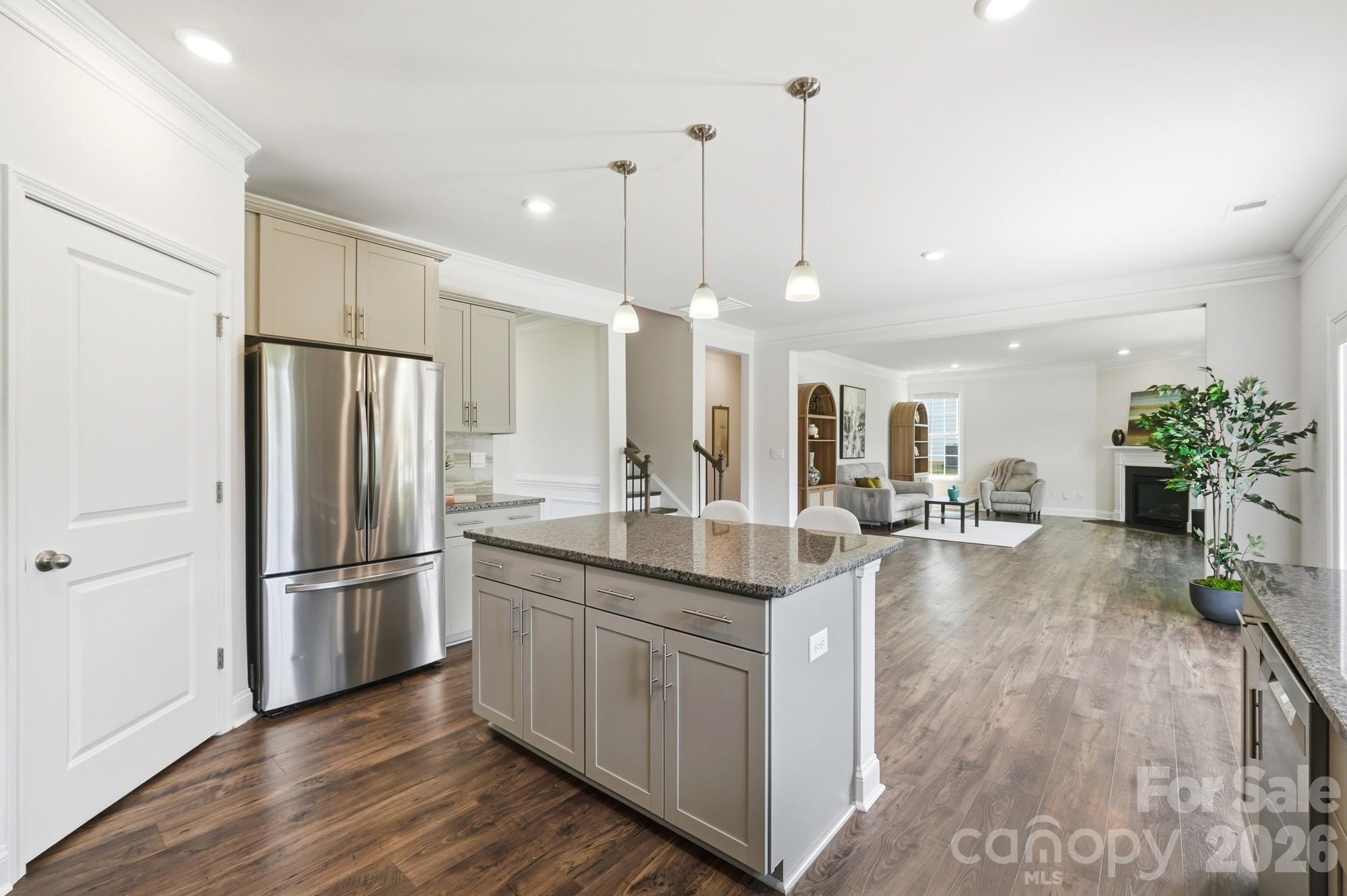2431 Napa Terrace — Clover