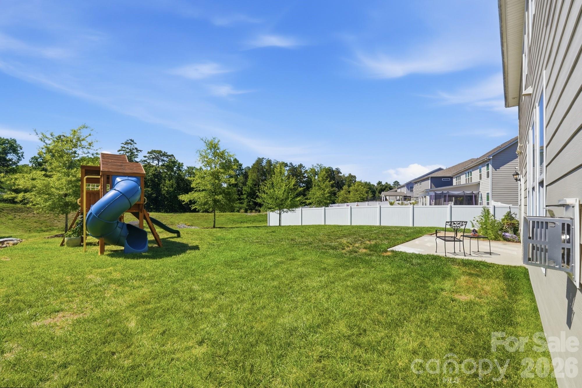 2431 Napa Terrace — Clover