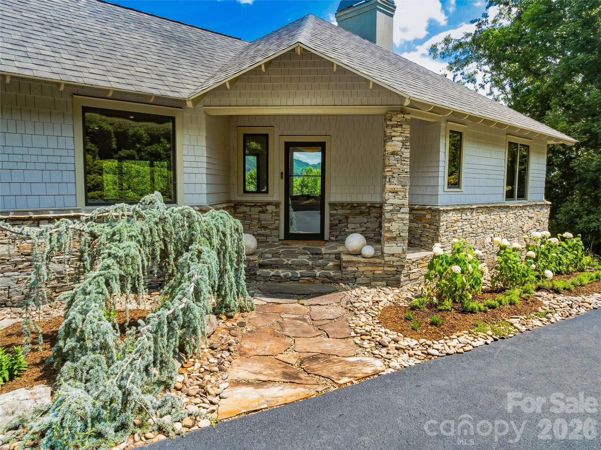 47 Garland Drive — Asheville
