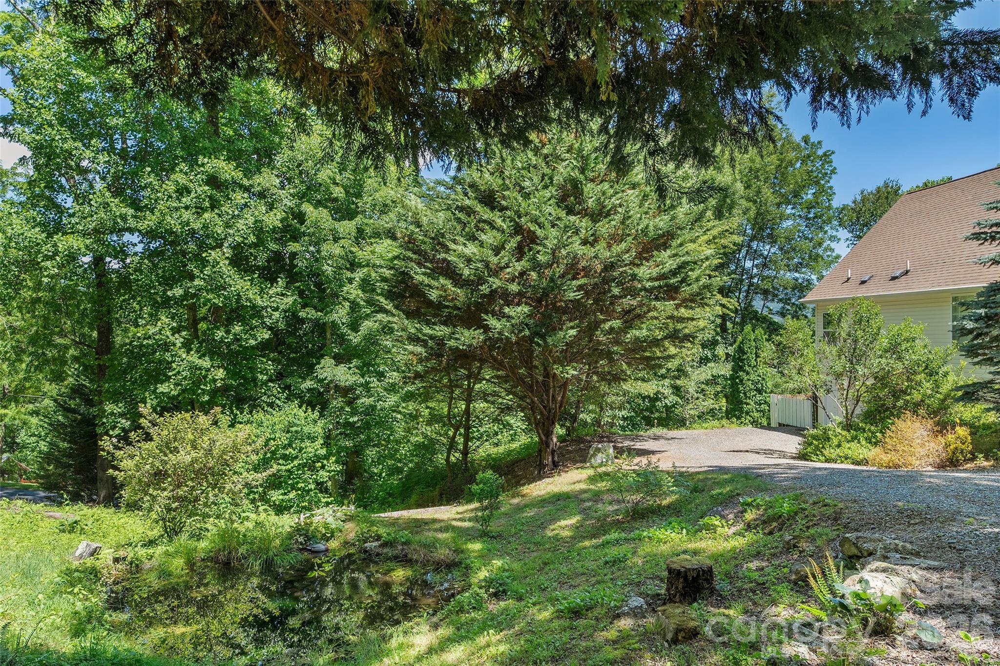 637 April Park — Waynesville