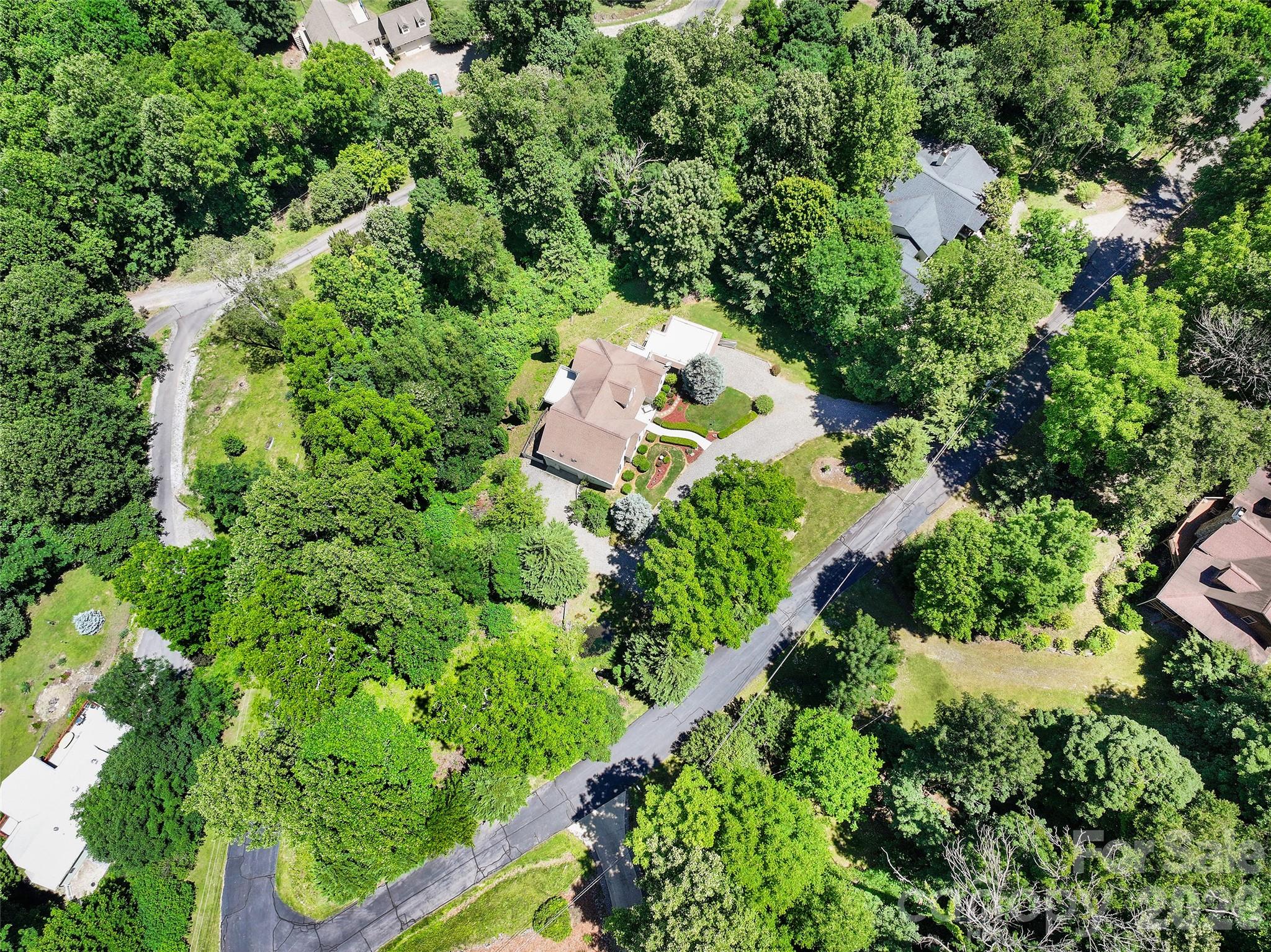 637 April Park — Waynesville