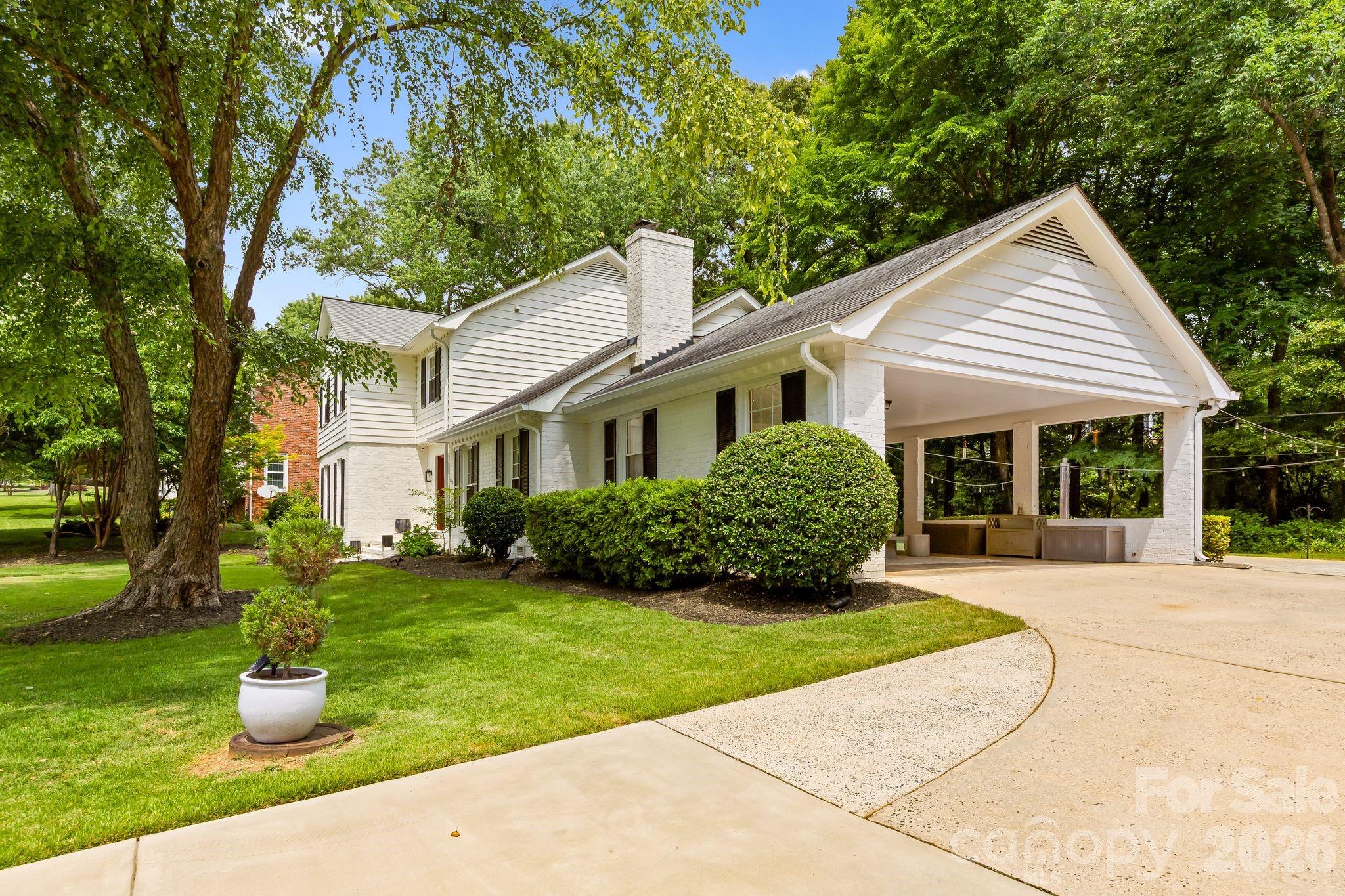 6620 Newhall Road — Charlotte