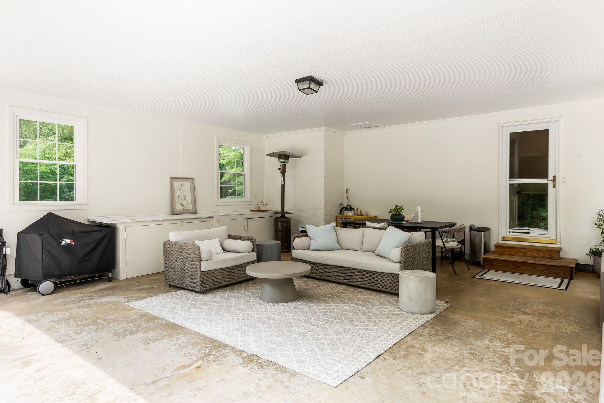 6620 Newhall Road — Charlotte